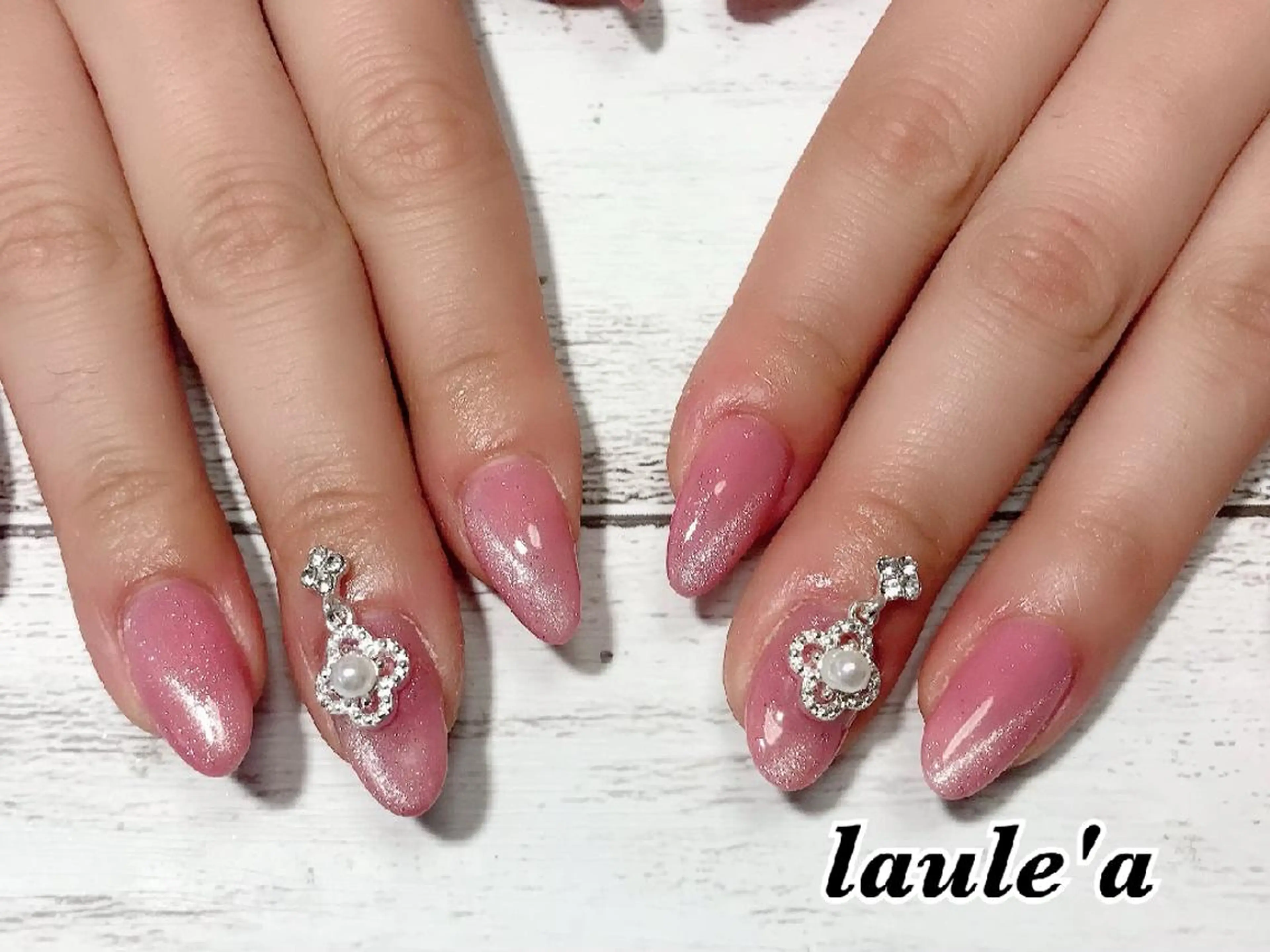 ネイル Rグループ felizのネイルデザイン