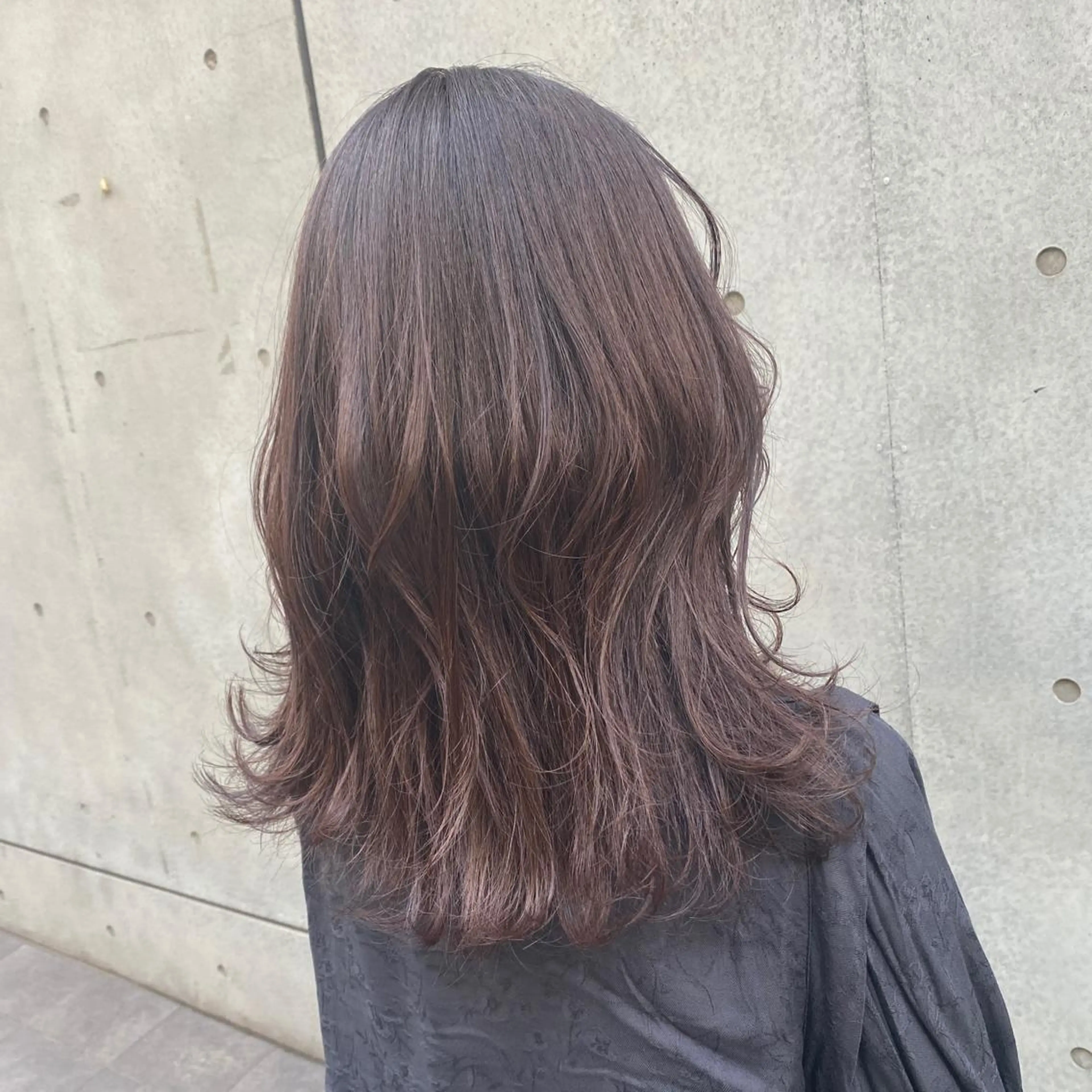 ミディアム カット ヘアカラー トリートメント 透け感×顔まわり デザイン✂︎吉田のヘアスタイル