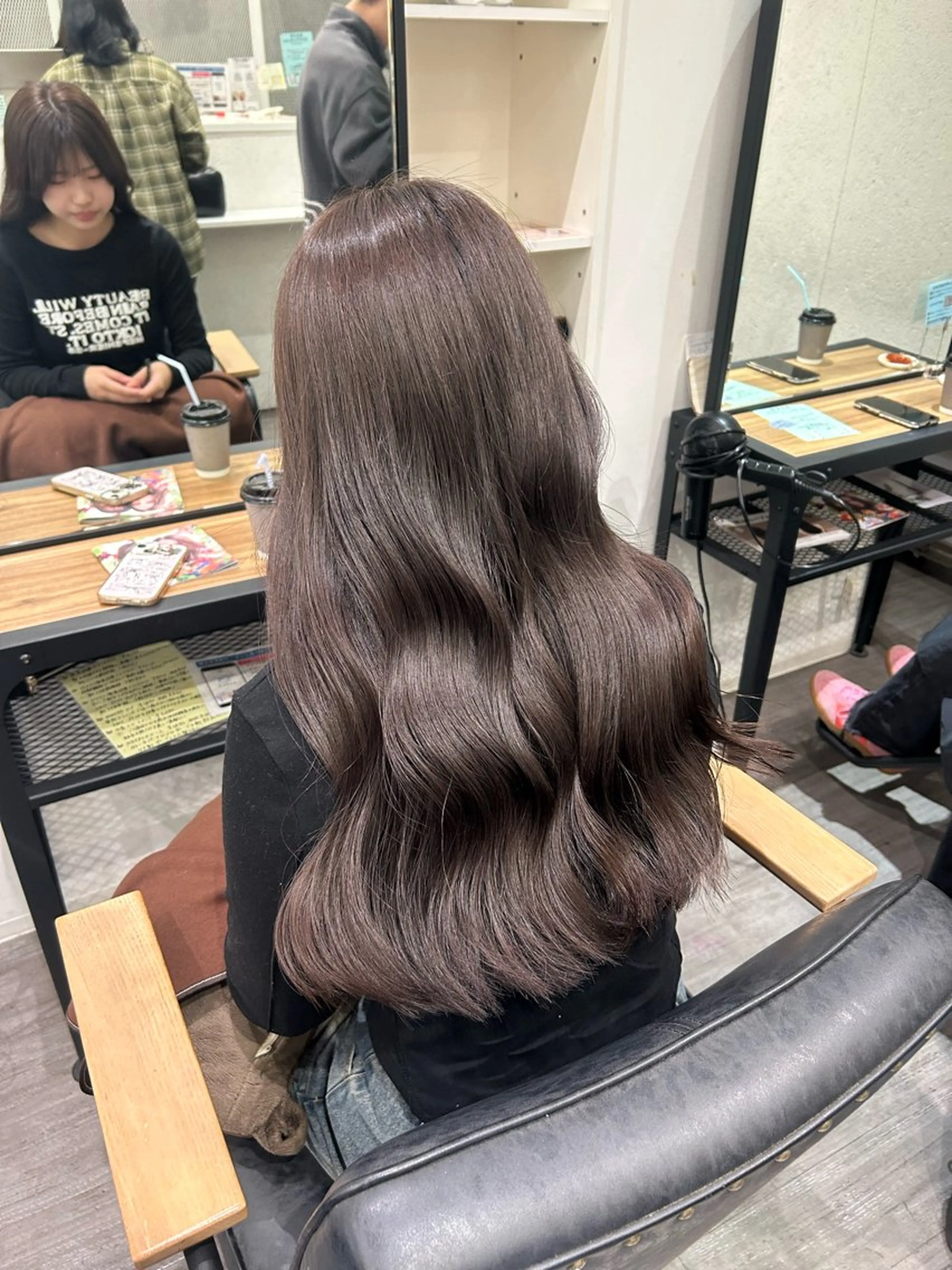 ロング カラー ヘアアレンジ アッシュ 透明感カラー オリーブアッシュ ヘアカラー トリートメント カラーリスト💟草間 紫音💟のヘアスタイル