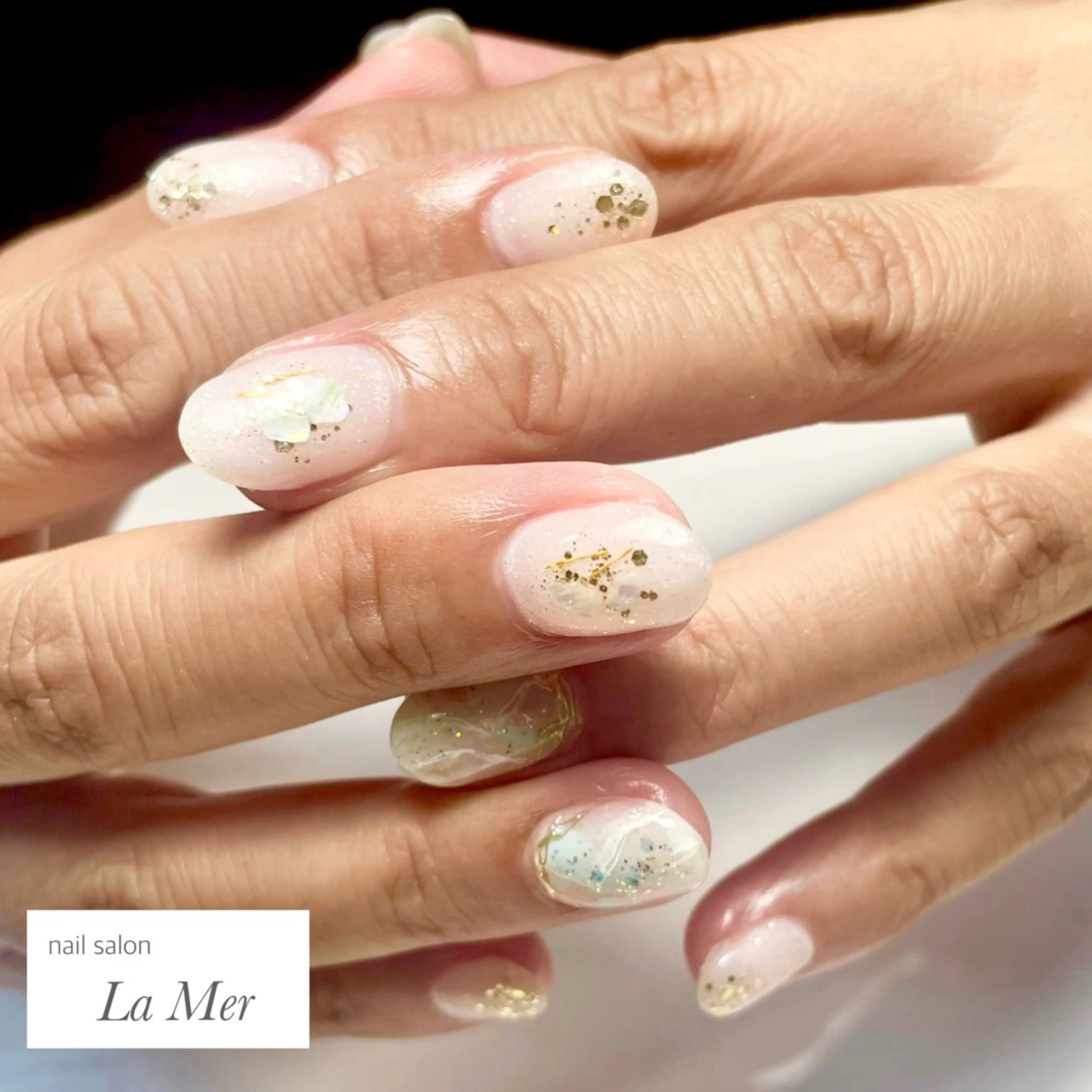 ネイル オーロラネイル ブルー グリーン 大理石ネイル(マーブル) ミラーネイル ハンドネイル nailsalon La Merのネイルデザイン