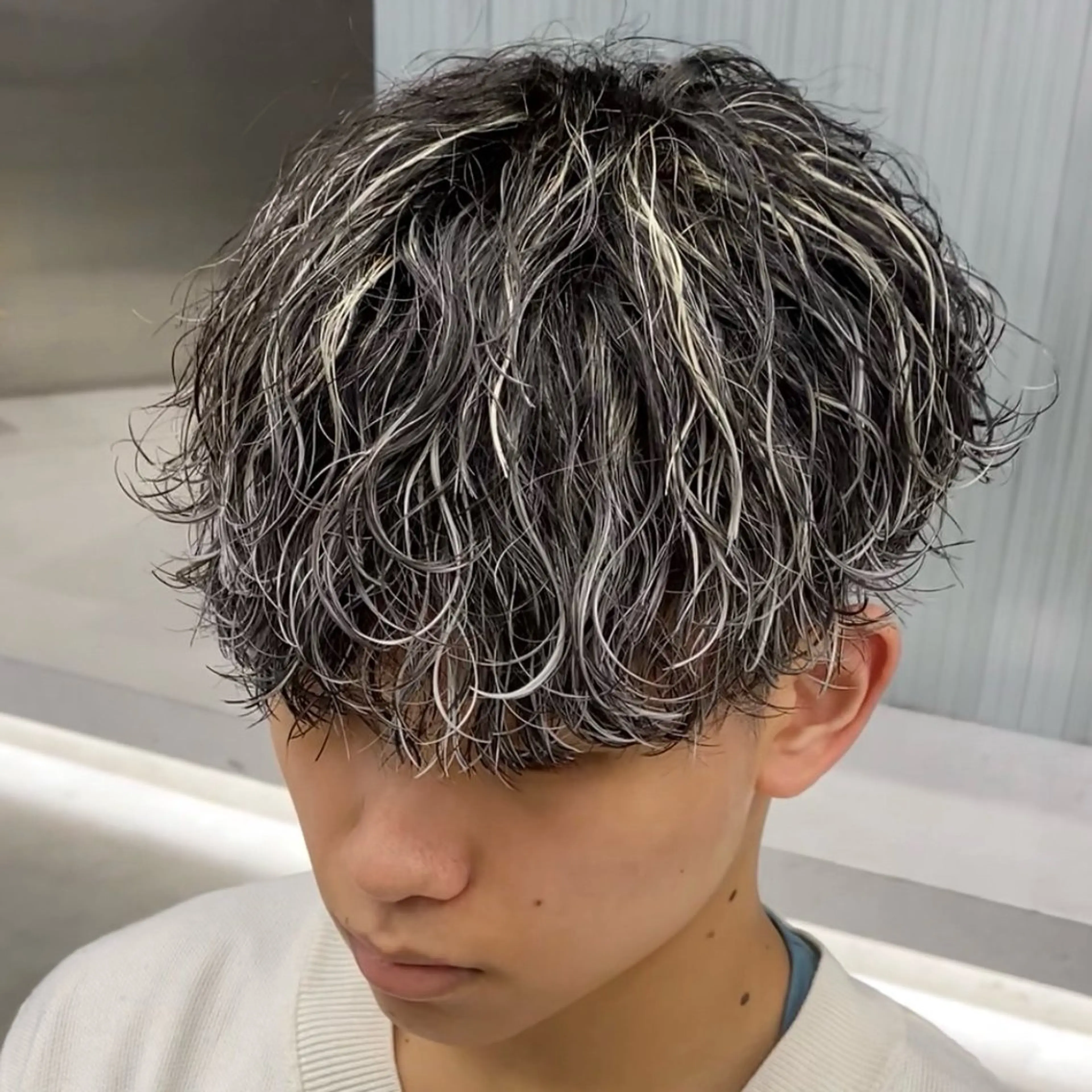 メンズ メンズメッシュ メンズパーマ カット ヘアカラー パーマ メンズパーマ特化🥇 フェザーパーマ/紘夢のヘアスタイル