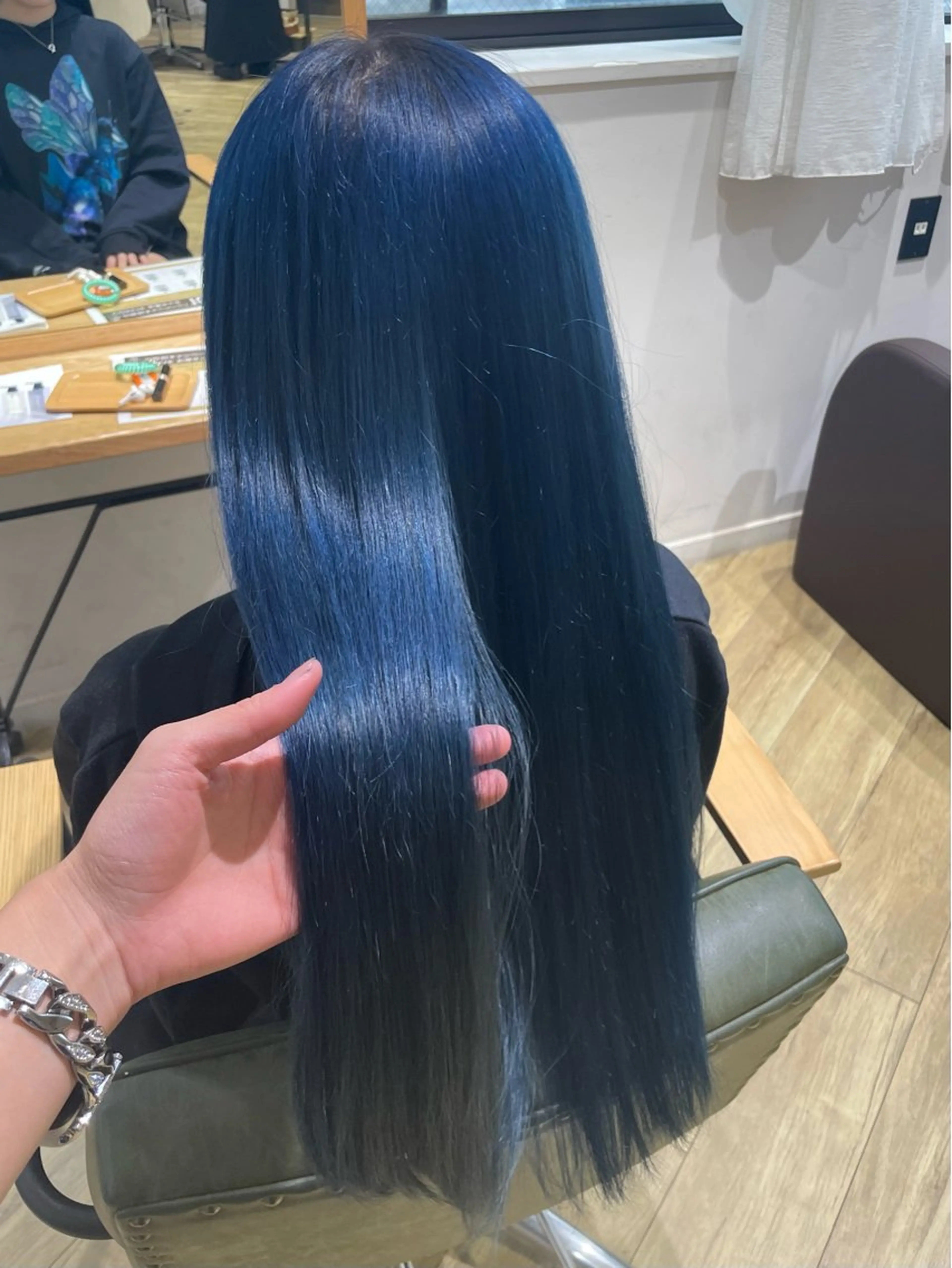 ロング カラー トリートメント ヘアメ☯️派手髪 ☯️ルカのヘアスタイル