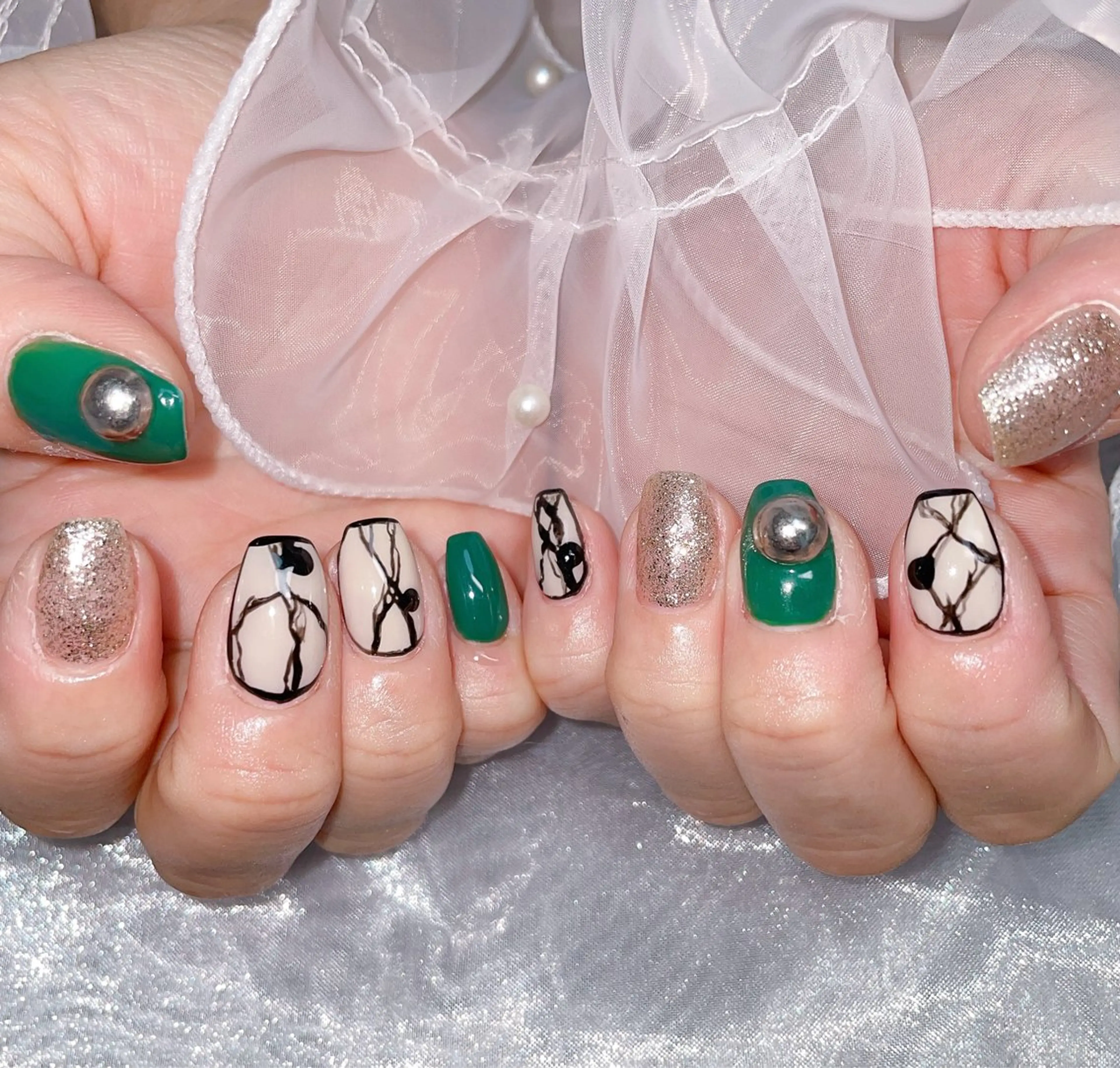ネイル ハンドネイル ハンドケア GAL_ NAILのネイルデザイン