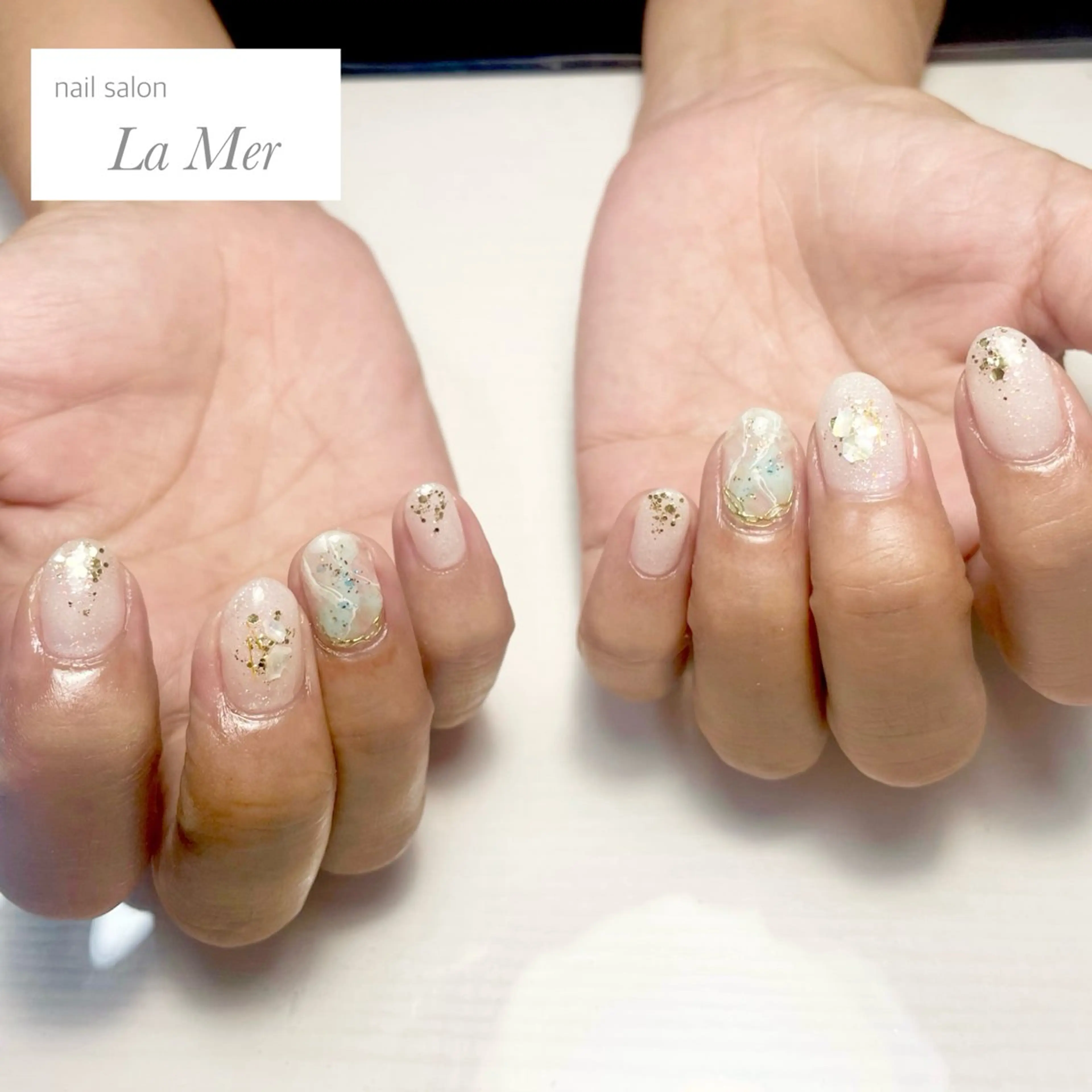 ネイル オーロラネイル ブルー グリーン 大理石ネイル(マーブル) ミラーネイル ハンドネイル nailsalon La Merのネイルデザイン