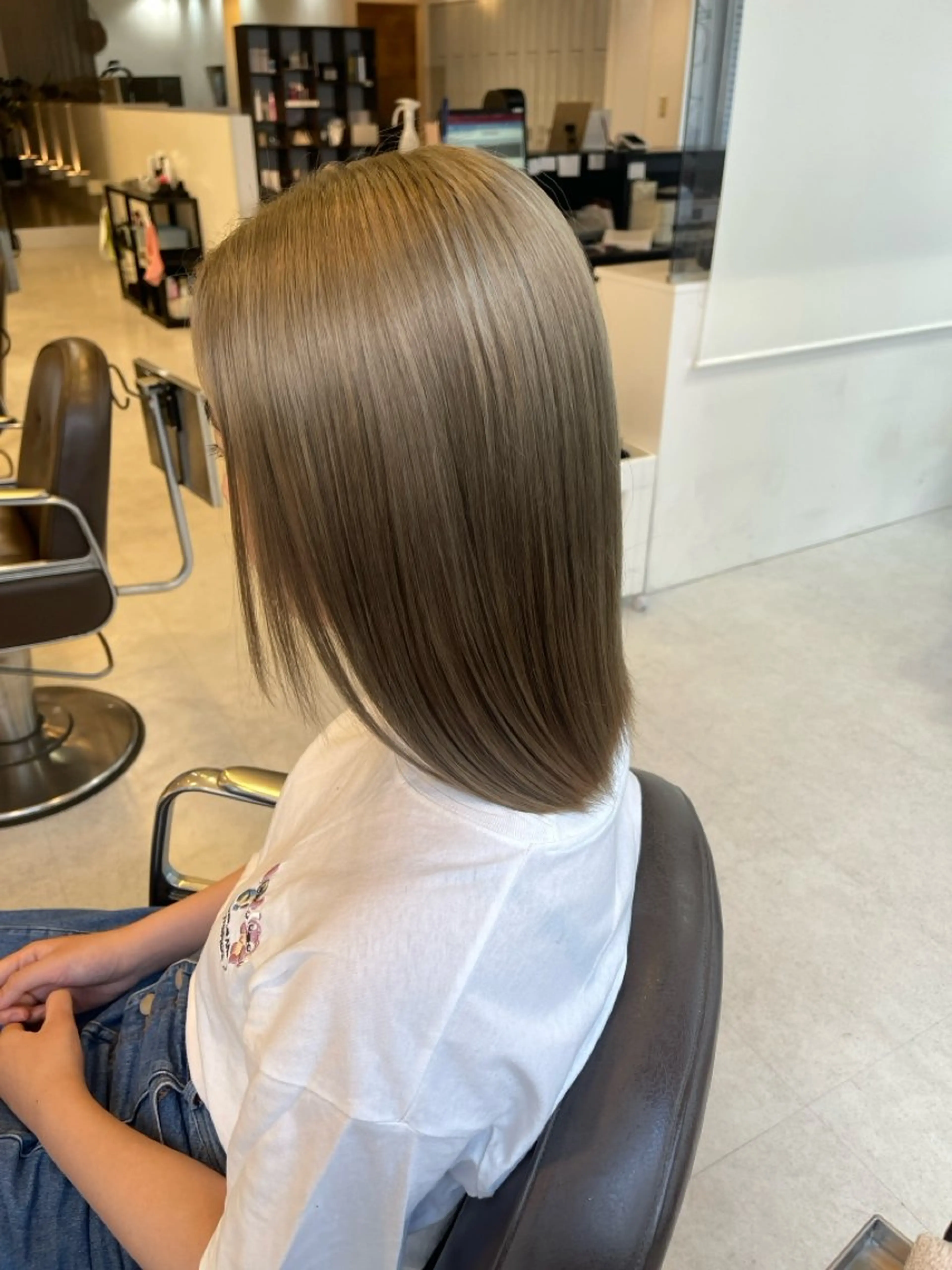 ミディアム カラー LABO.所属・門屋 和香那のヘアスタイル