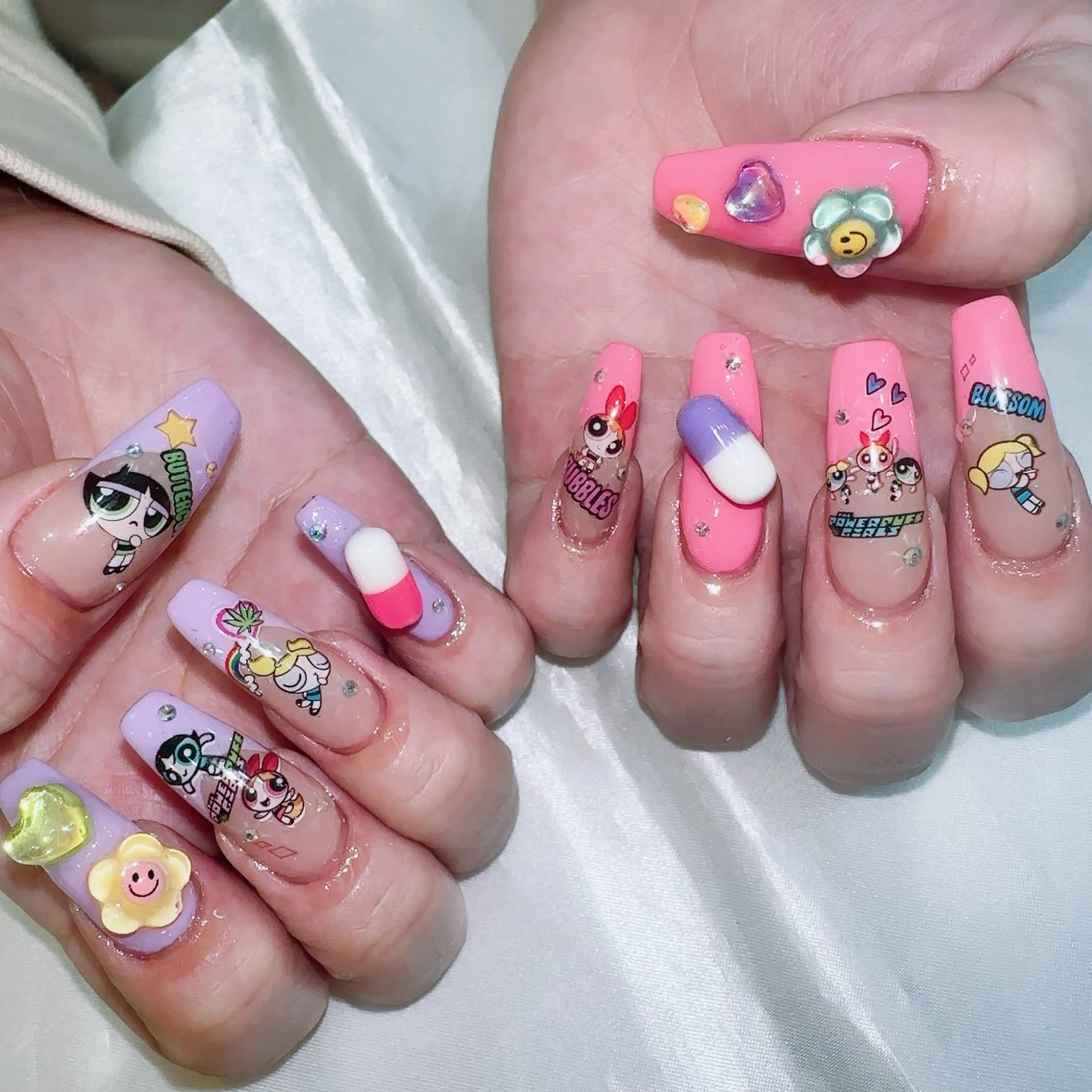 ロング 韓国風ヘア HanaAoyama所属・HanaAoyama RINAのネイルデザイン