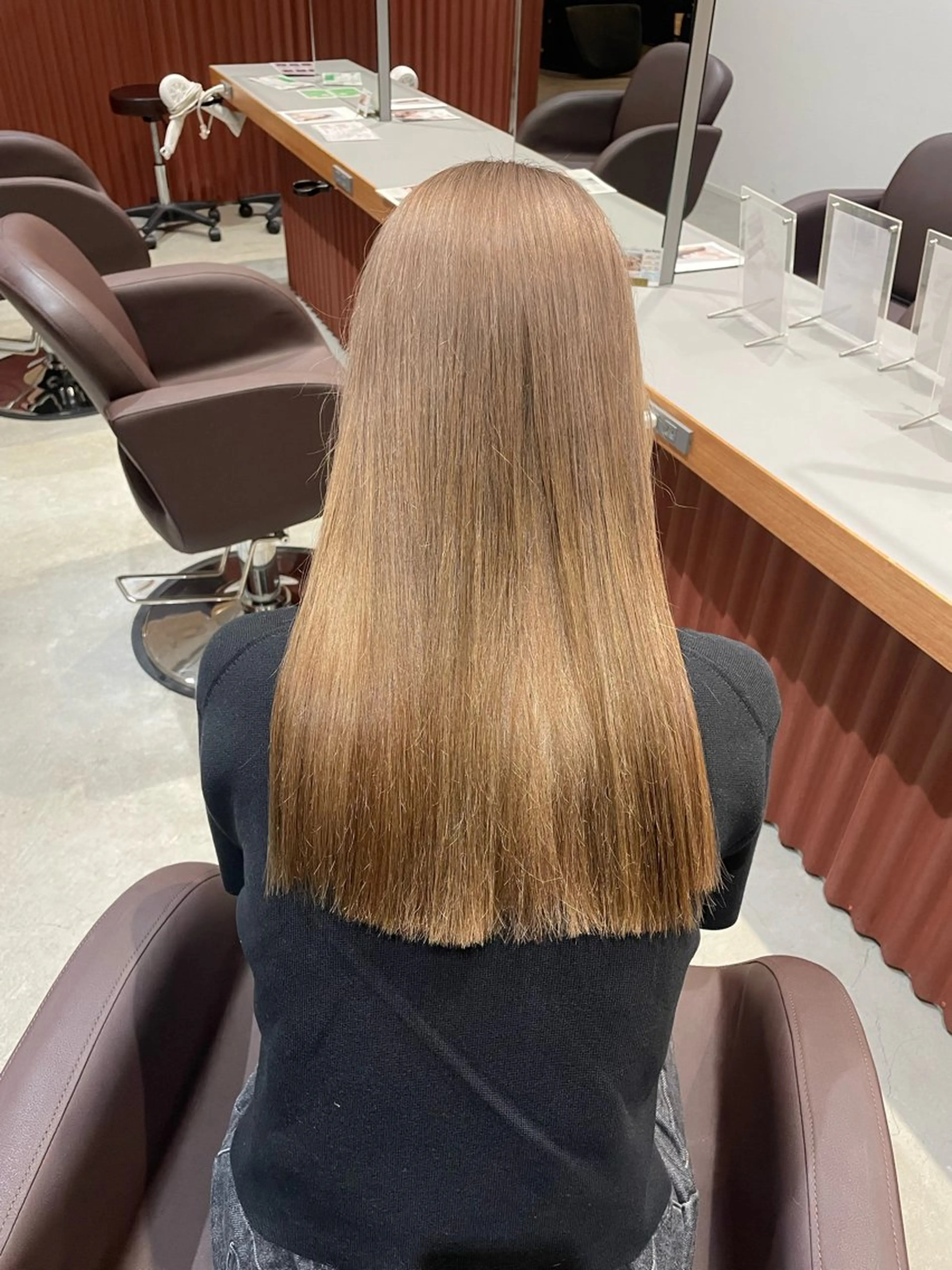 ロング ヘアカラー 透明感カラー🦋艶髪 イヴカ💙のヘアスタイル