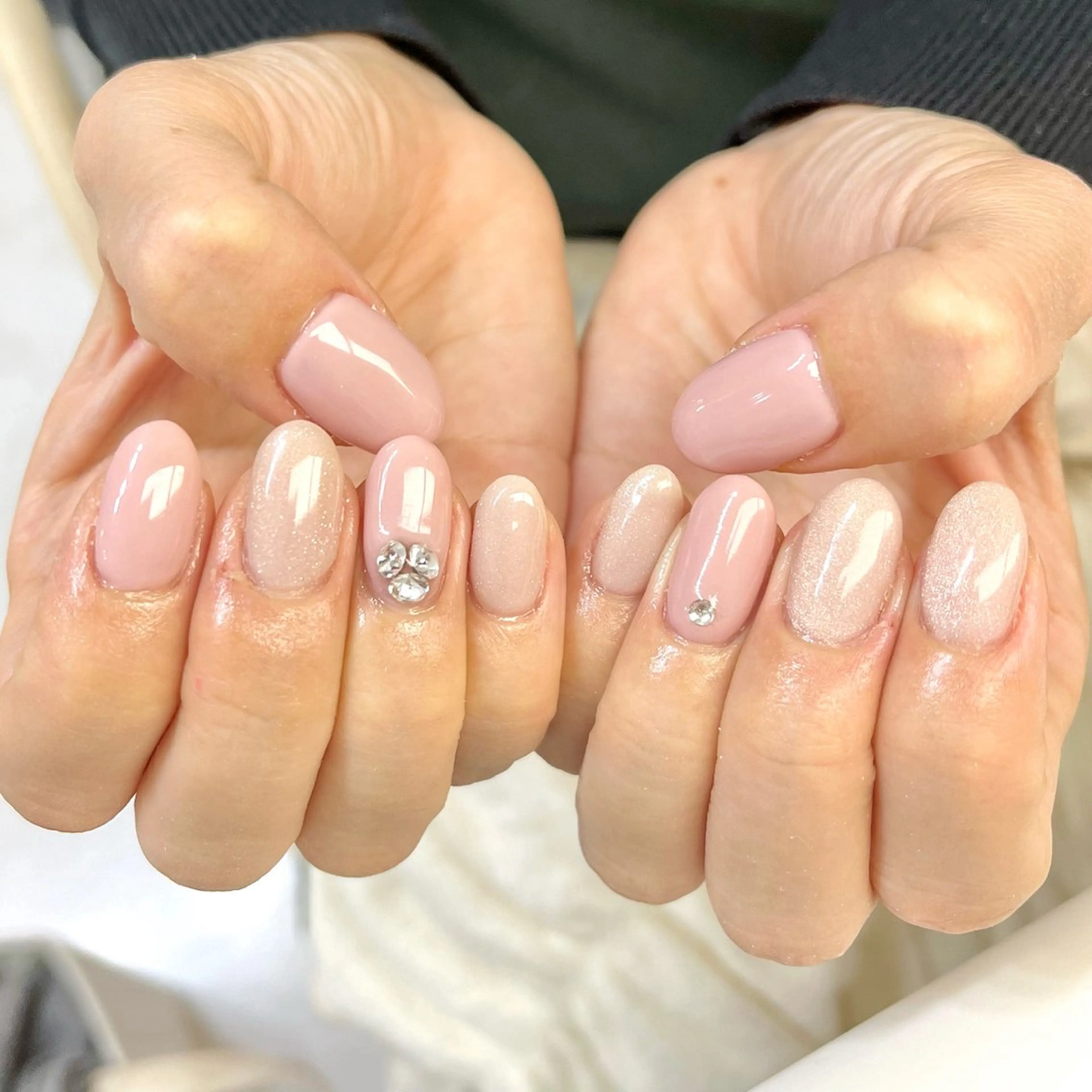 ネイル 長さ出し ジェルネイル マグネットネイル ニュアンスネイル パラジェル One’Ness所属・One’Ness Nana🤍のネイルデザイン