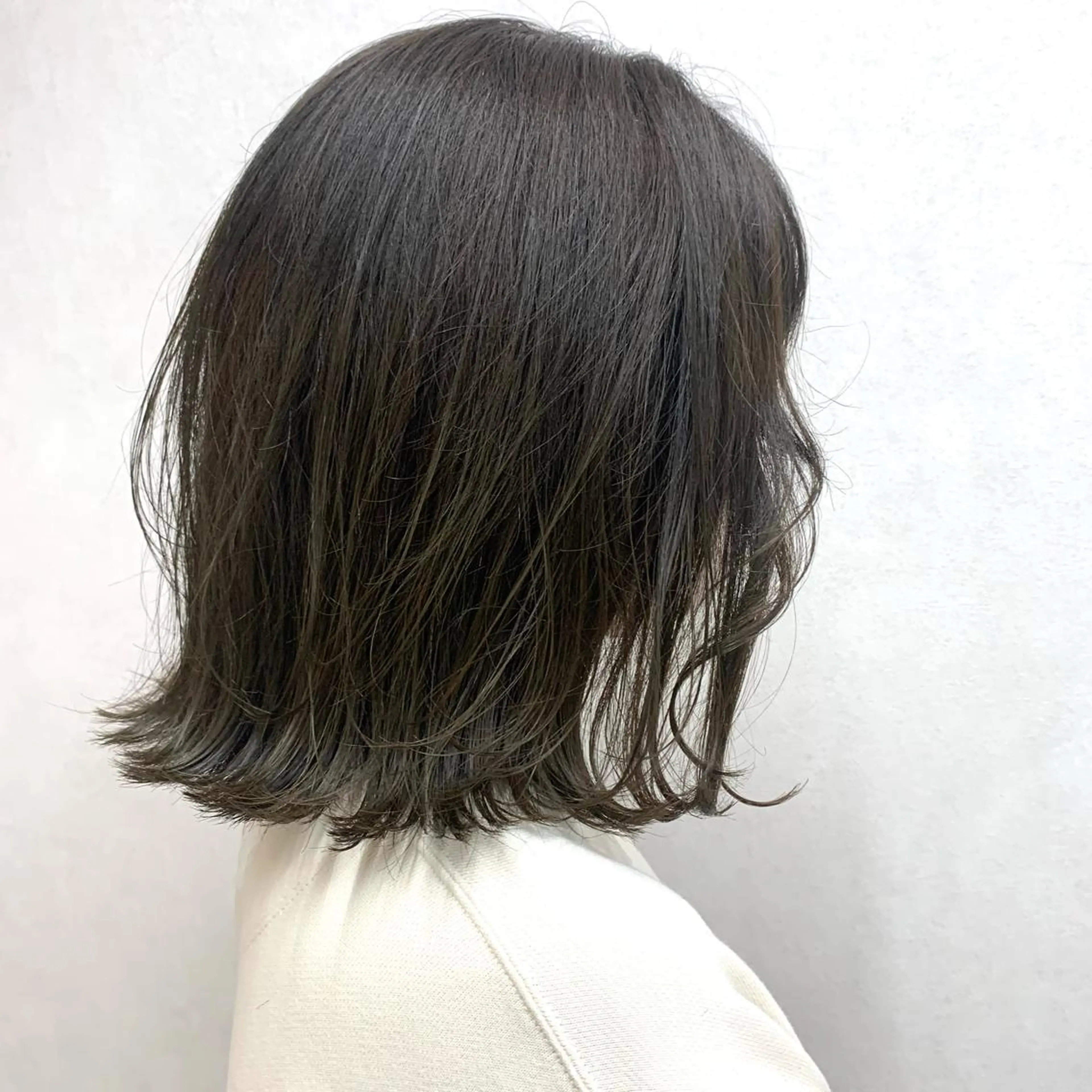 ミディアム カラー カット ヘアカラー ヘッドスパ TriumpH天王寺店【ミルボンAujua認定サロン】所属・SAKI🐈⬛【 HAPPY届けます】のヘアスタイル