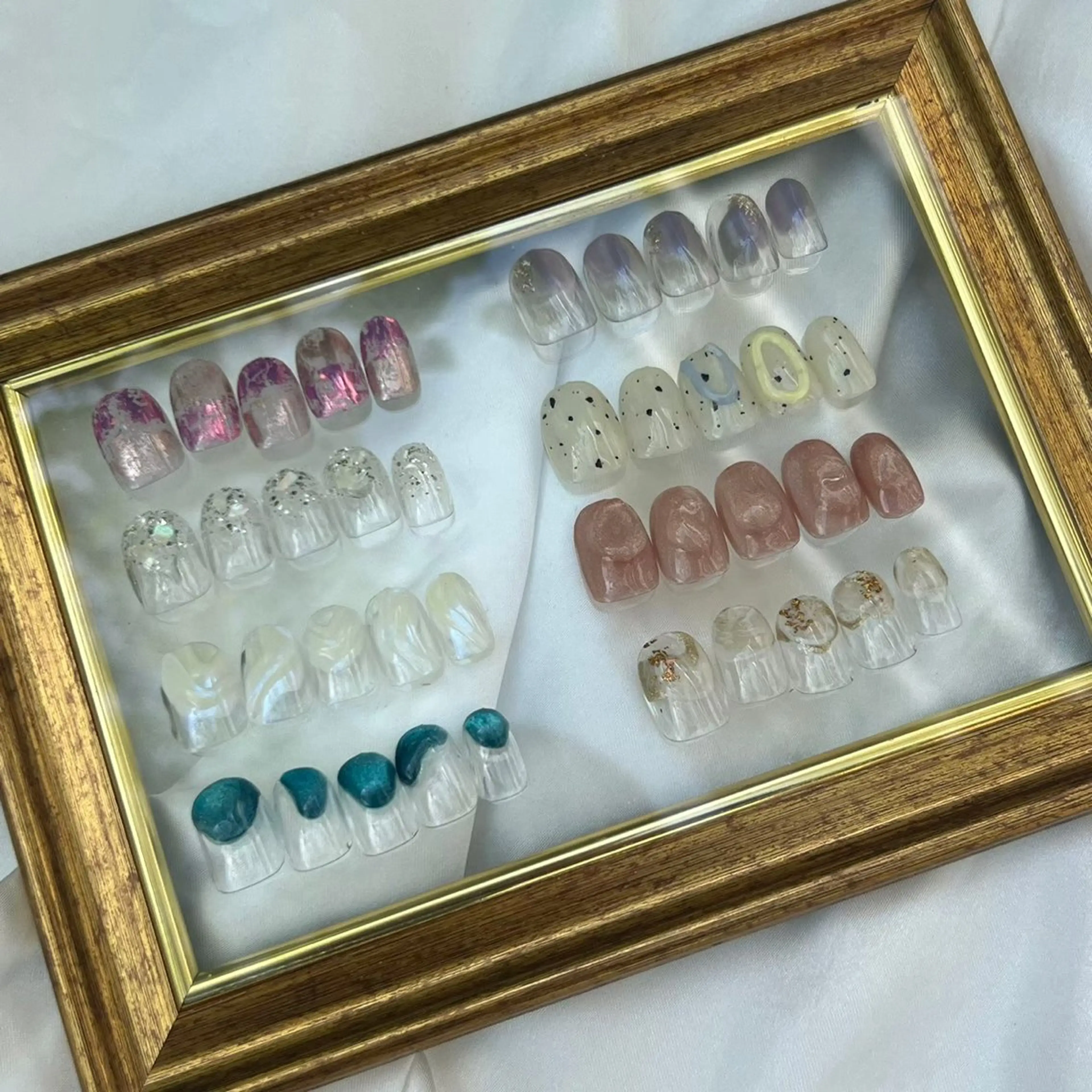 ネイル NAKAKARIYA .Rのネイルデザイン