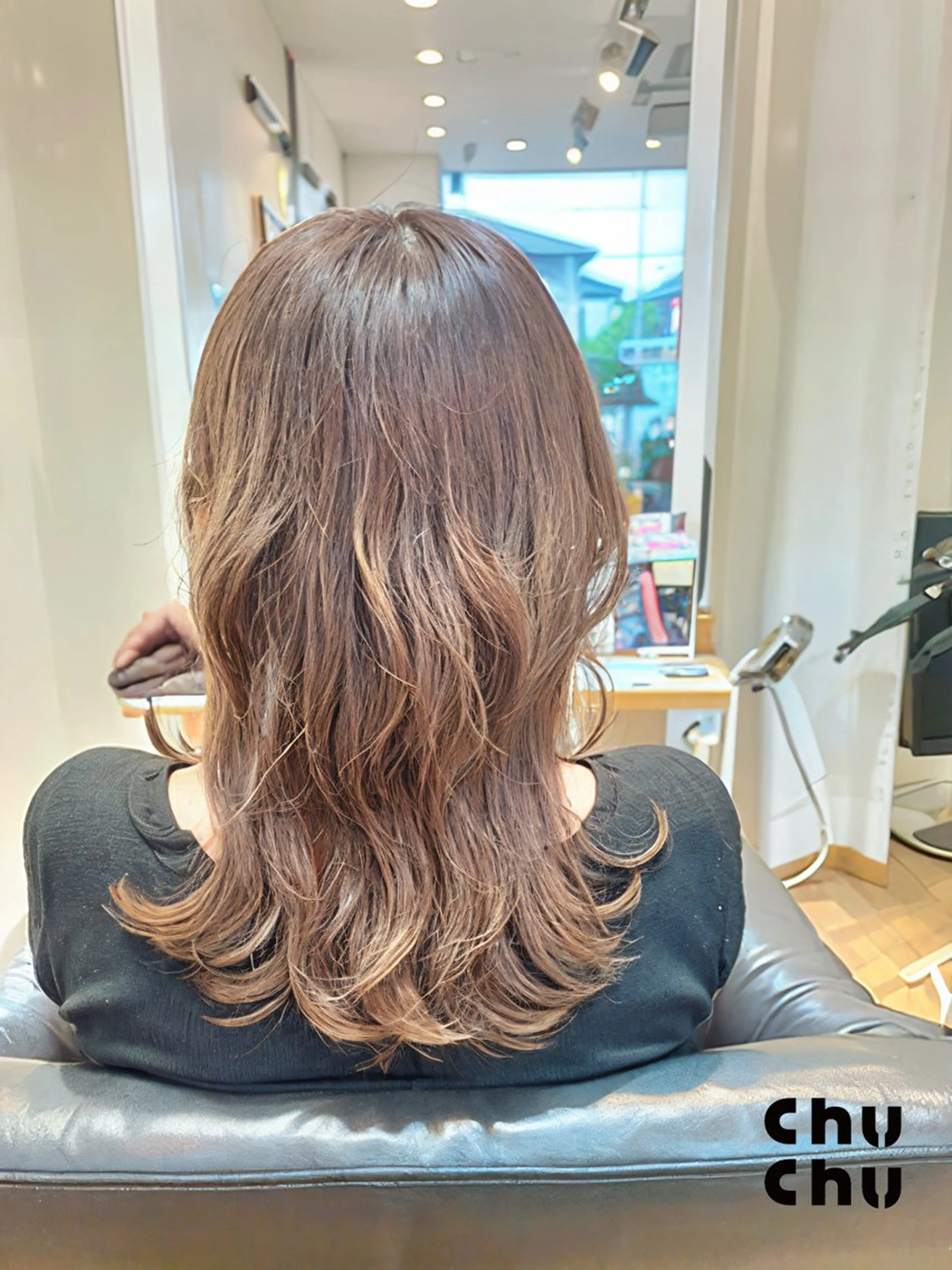 セミロング カラー ベージュカラー レイヤーカット 秋山知穂　縮毛矯正 ショートが得意☆のヘアスタイル