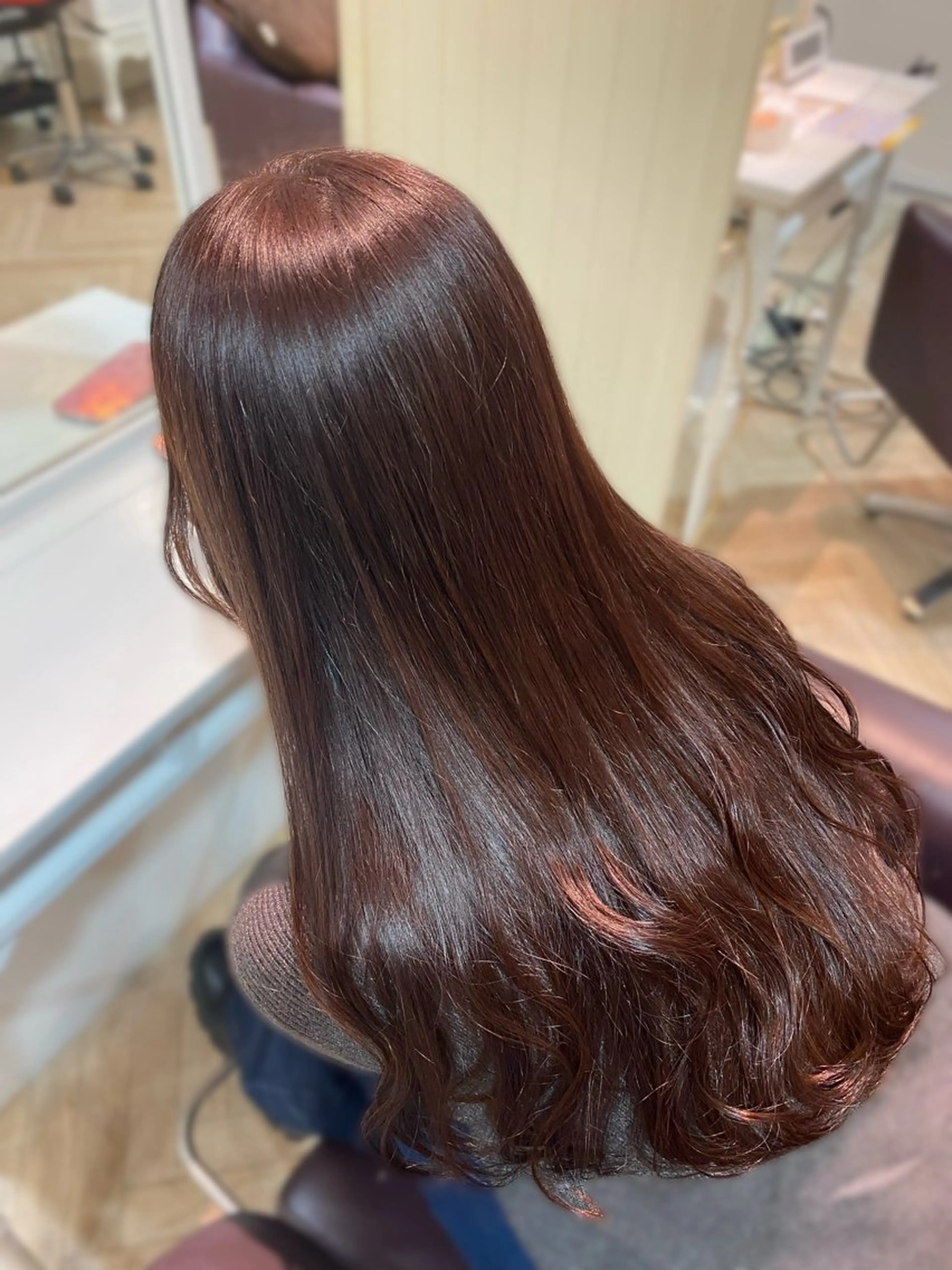 セミロング カラー ブラウンカラー ピンクカラー ピンクブラウン カット ヘアカラー Reginavita栄店 【レジナヴィータ】所属・鈴木 二依奈のヘアスタイル