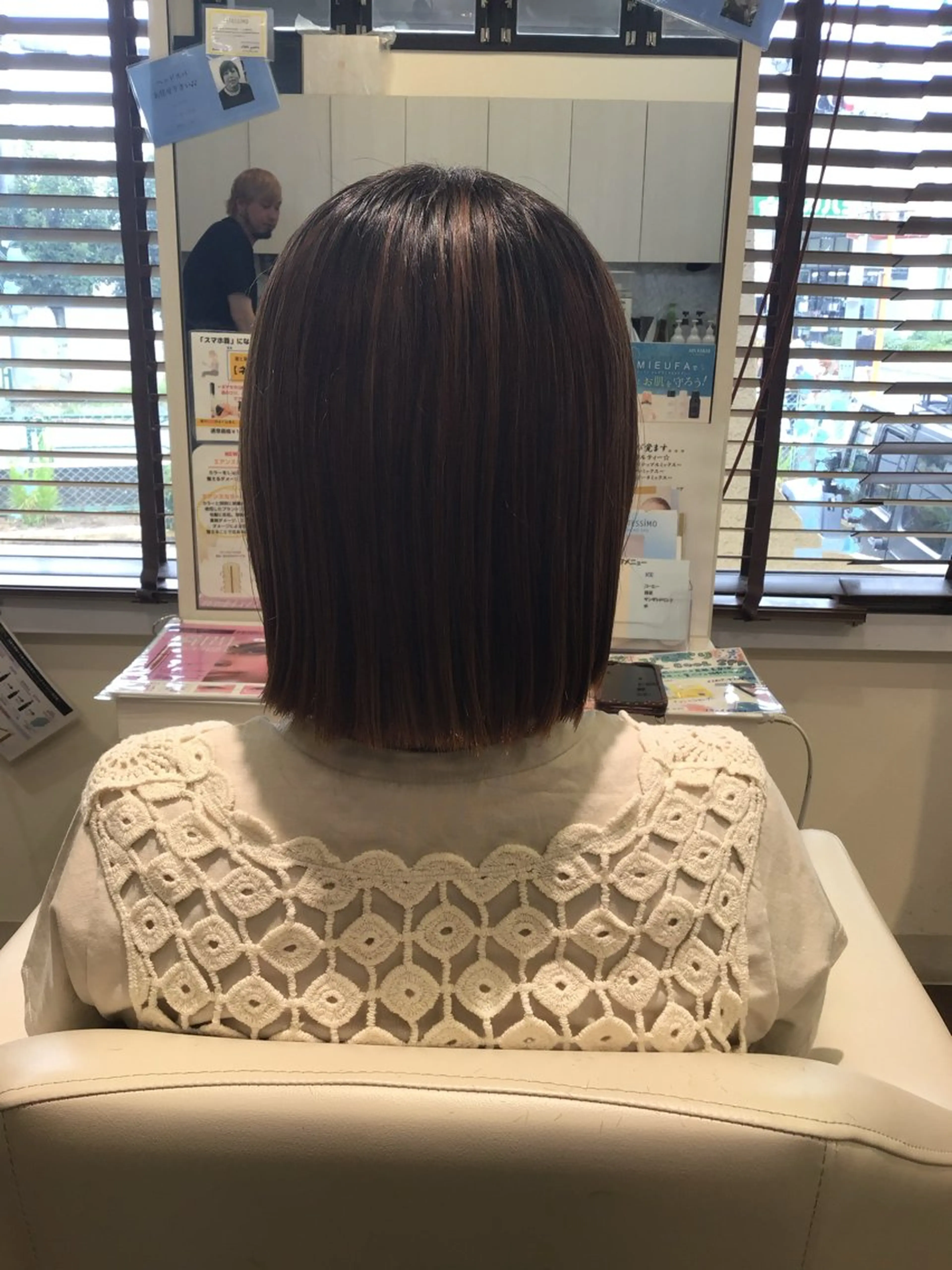 ミディアム 切りっぱなしボブ ボブ jouir立川店所属・堀平 由紀のヘアスタイル