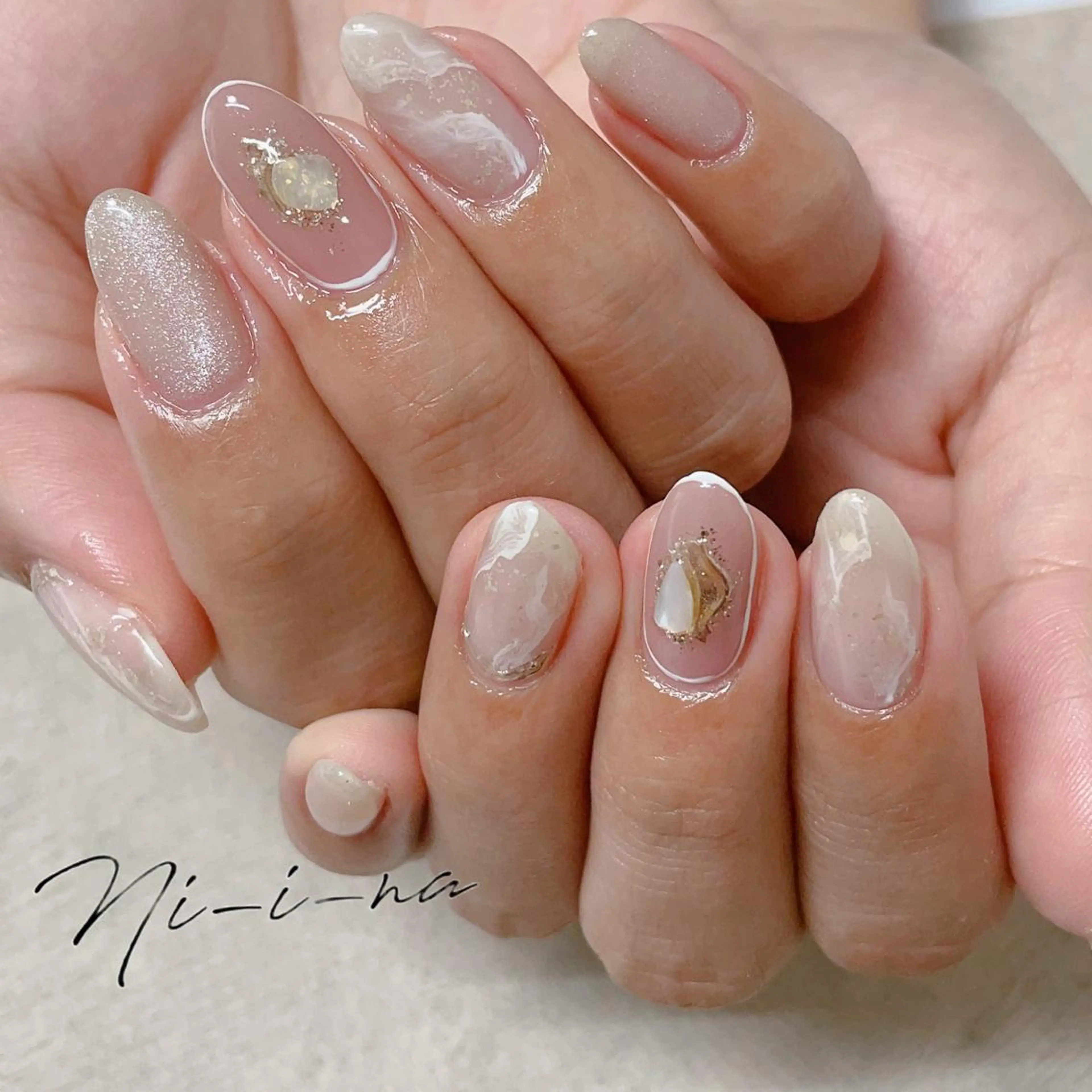 ネイル ハンドネイル nail salon Ni-i-naのネイルデザイン