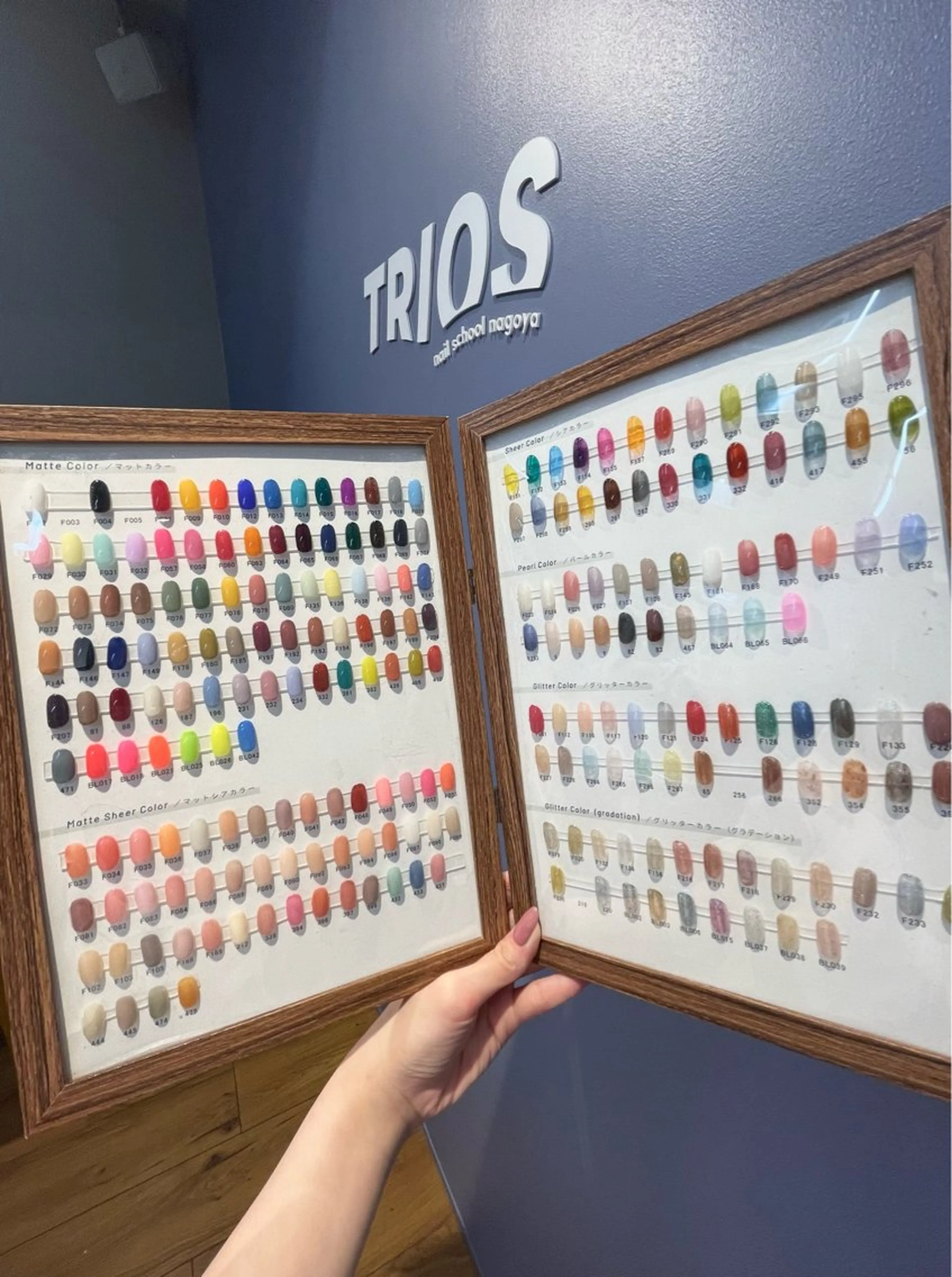 ネイル trios hinanoのネイルデザイン