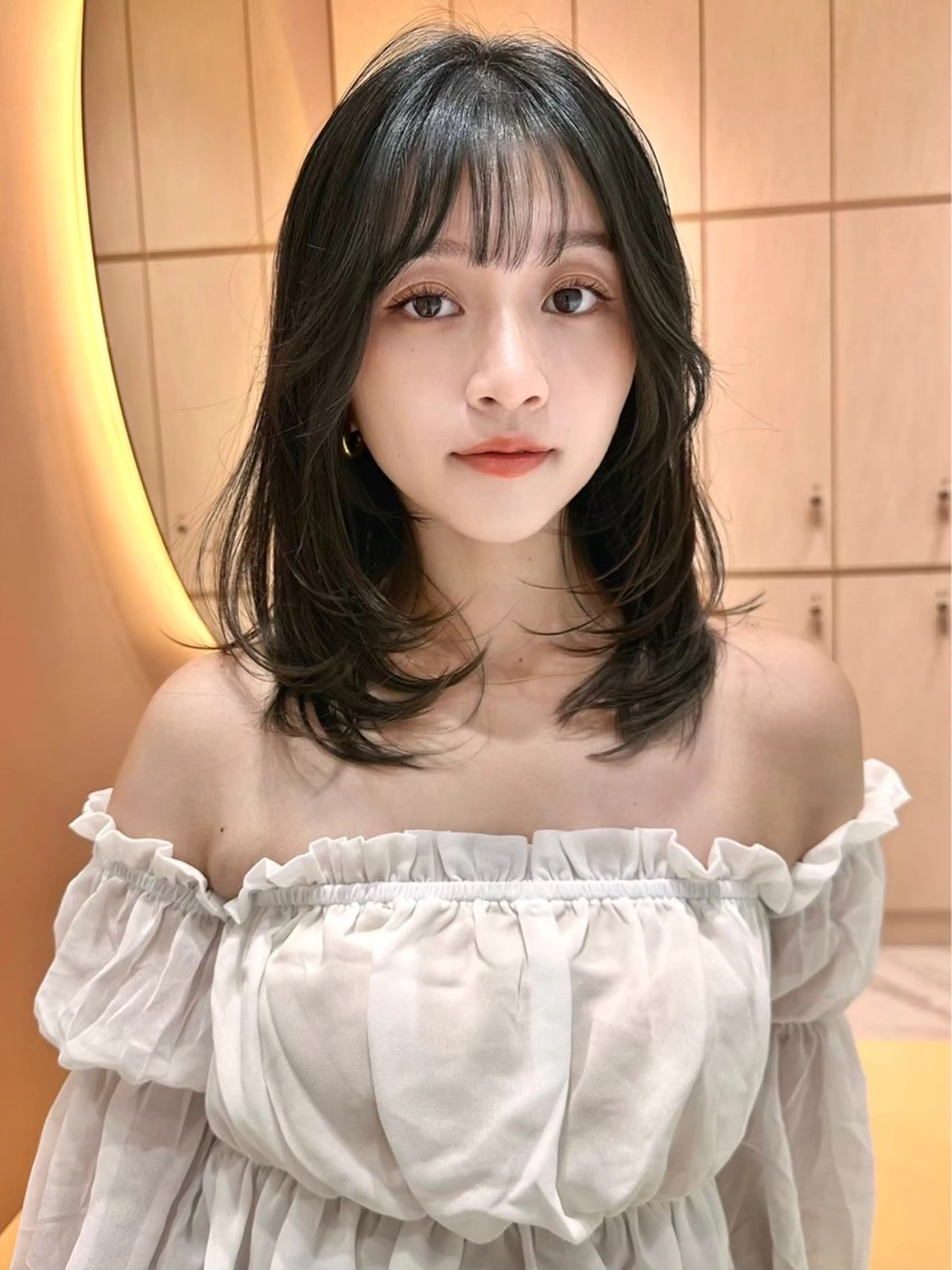 ミディアム カット ヘアカラー ささき すずねのヘアスタイル