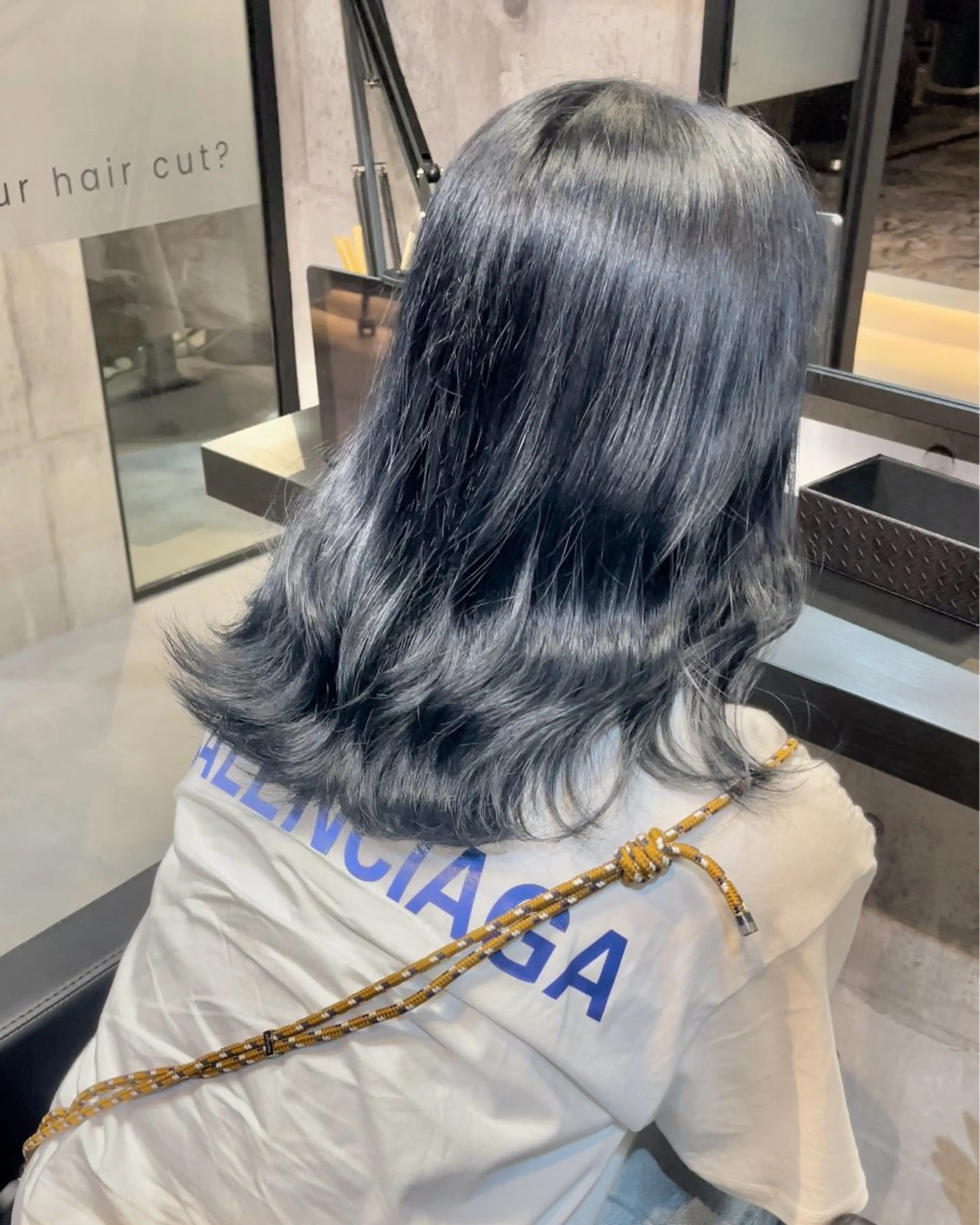 セミロング カラー ネイビーカラー 髪質改善 🉐不定期でお得メニ ュー配信/谷口克也のヘアスタイル