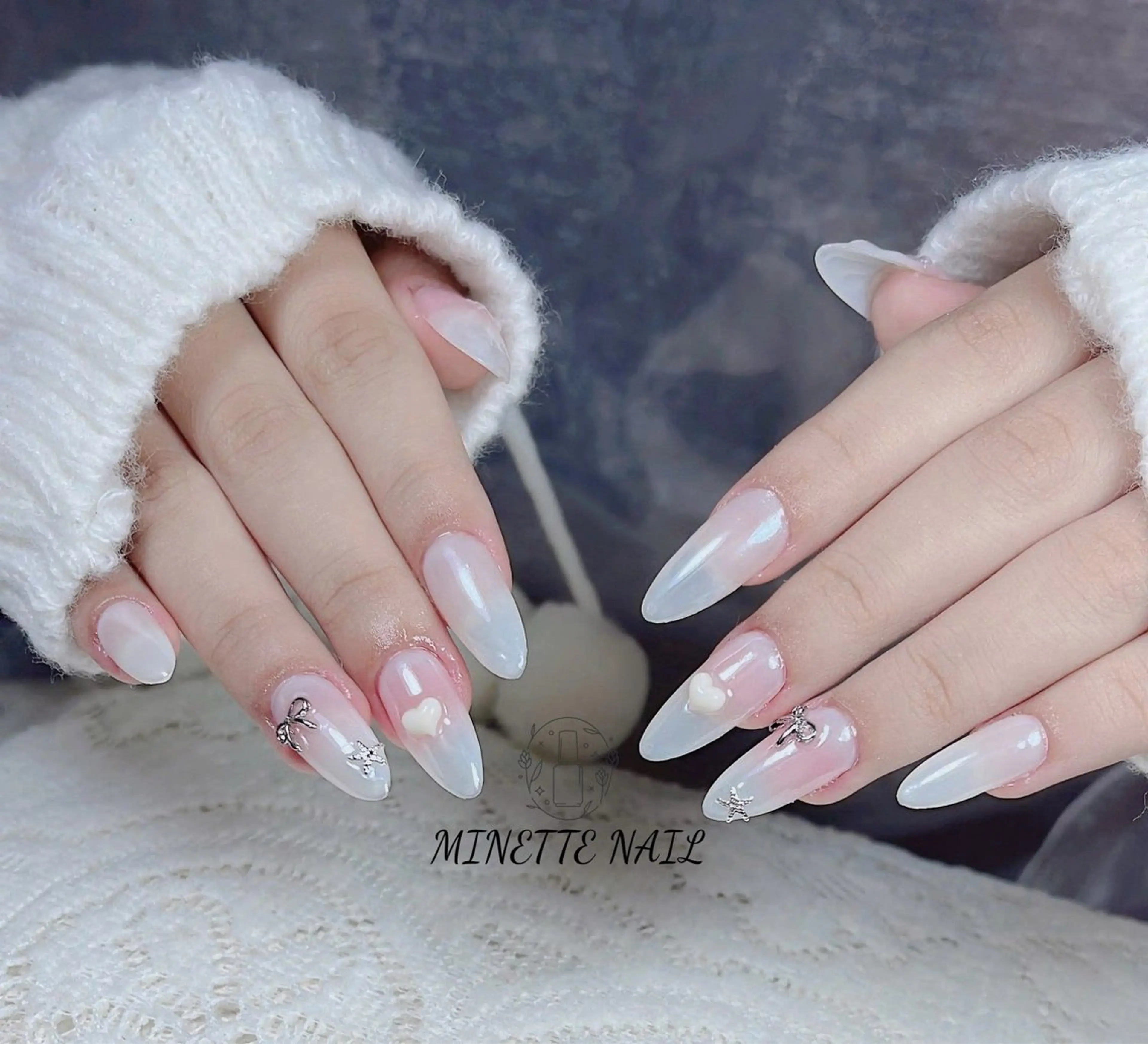 ネイル フレンチネイル ジェルネイル マグネットネイル 持ち込み ニュアンスネイル ハンドネイル Minette Nailのネイルデザイン