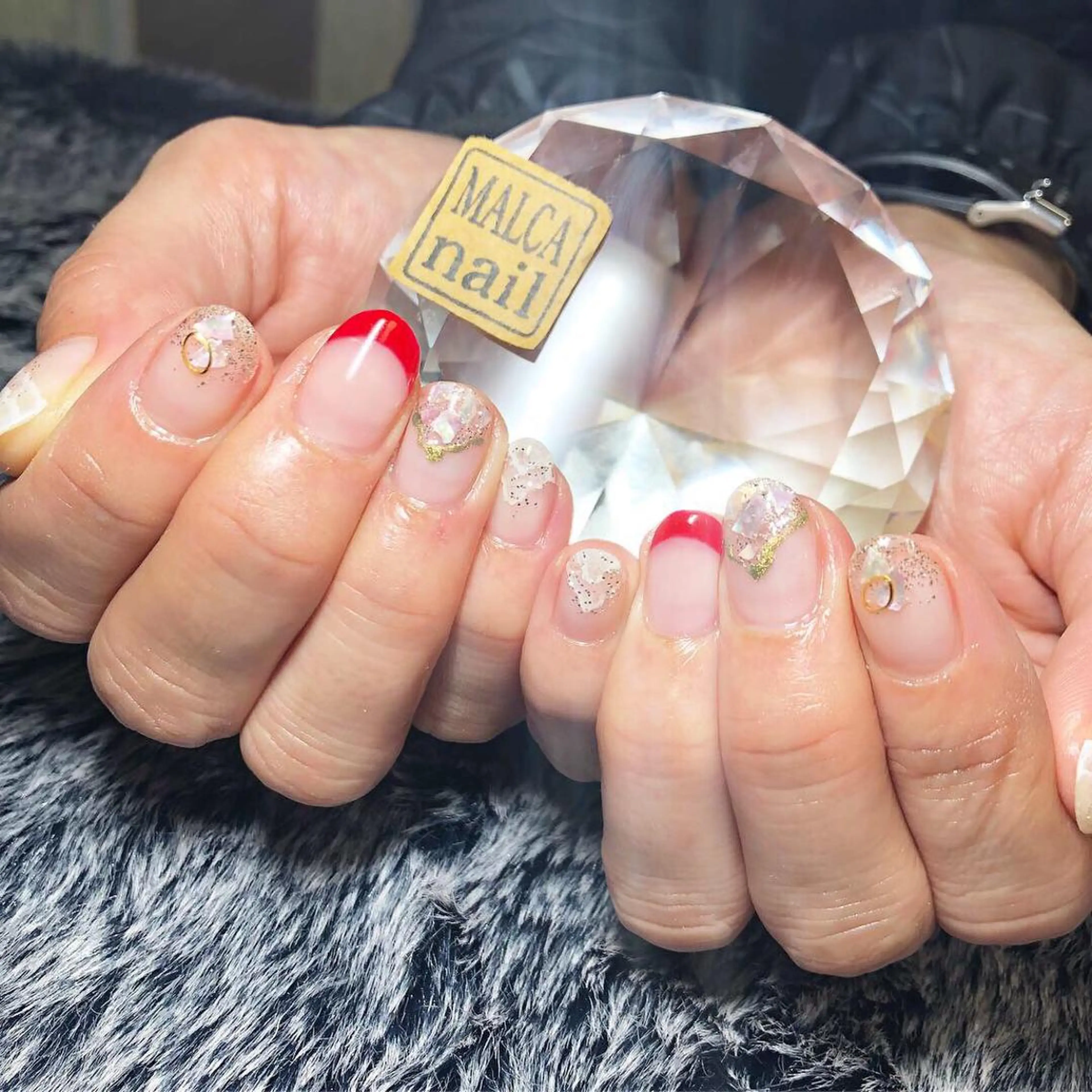 ミディアム カラー パーマ キッズ ネイル マツエク・マツパ ハンドネイル MALCAnail(マルカネイル)所属・荒木 莉奈のネイルデザイン