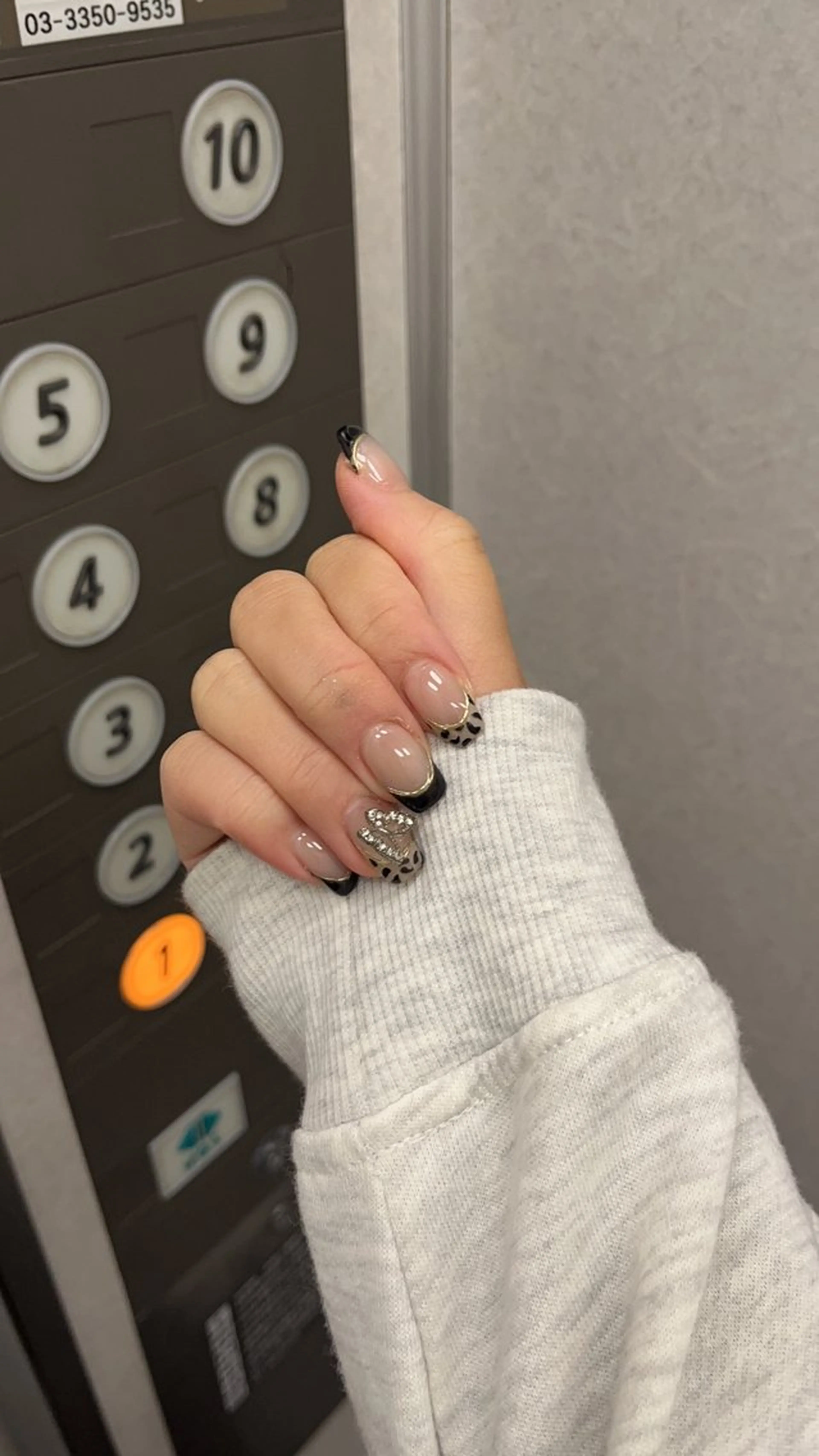 ネイル ハンドネイル MIYA  nail&   eyelash所属・MIYA NAIL シシのネイルデザイン