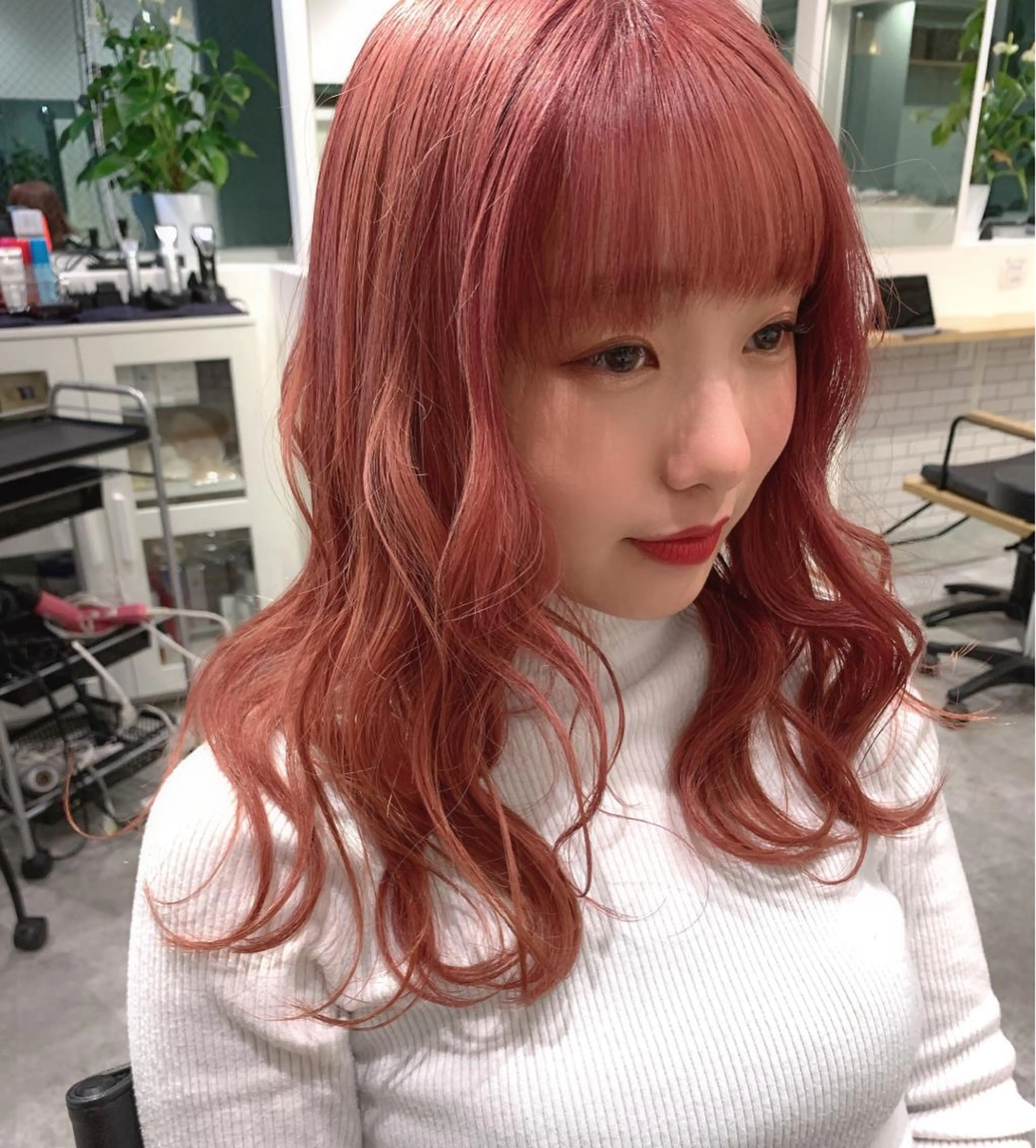 ロング アッシュ ハイライト レイヤーカット stylist ネネのヘアスタイル