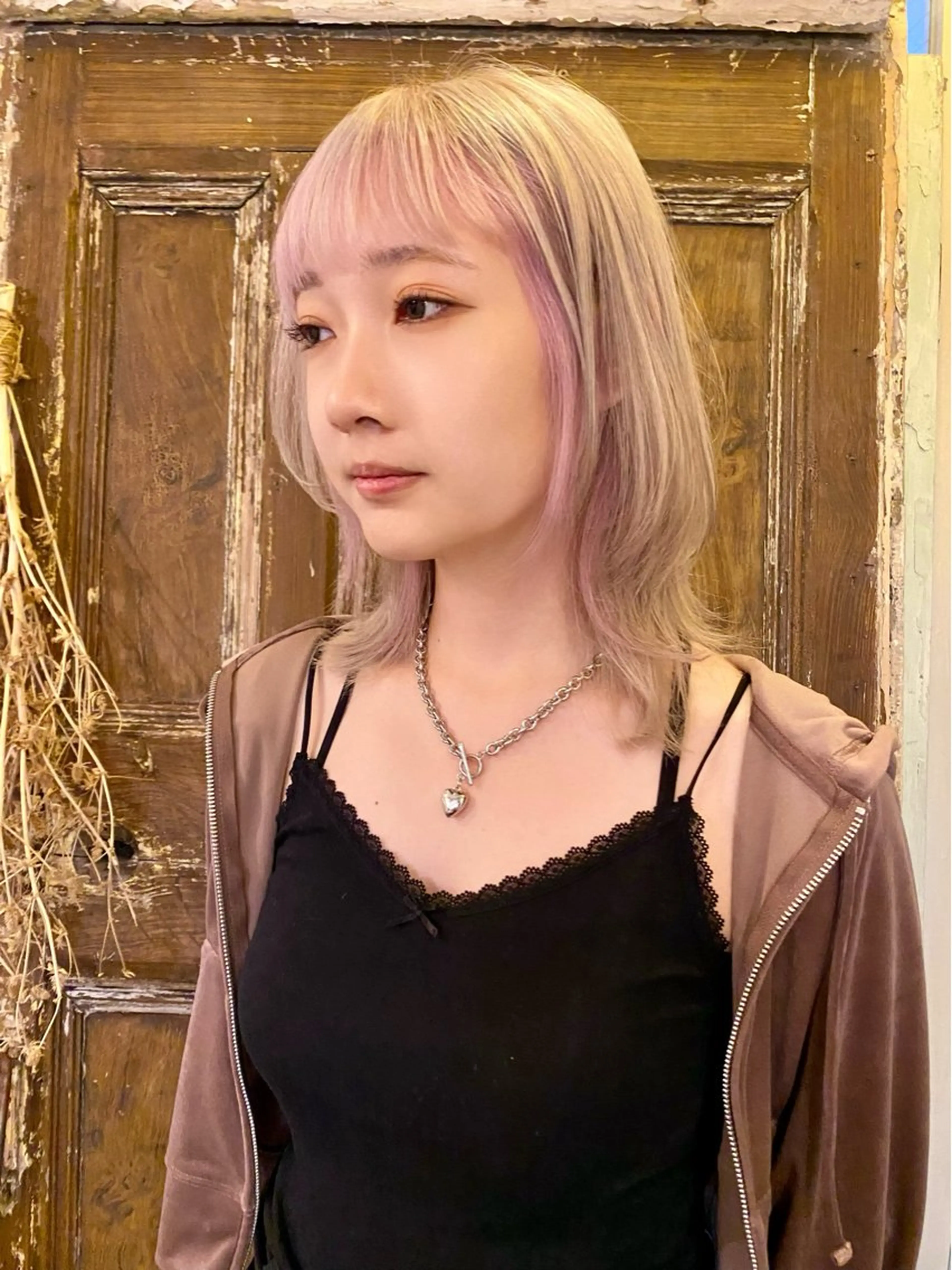 ミディアム ヘアカラー トリートメント sea's所属・平果帆/レイヤー /矢場町/ブリーチのヘアスタイル