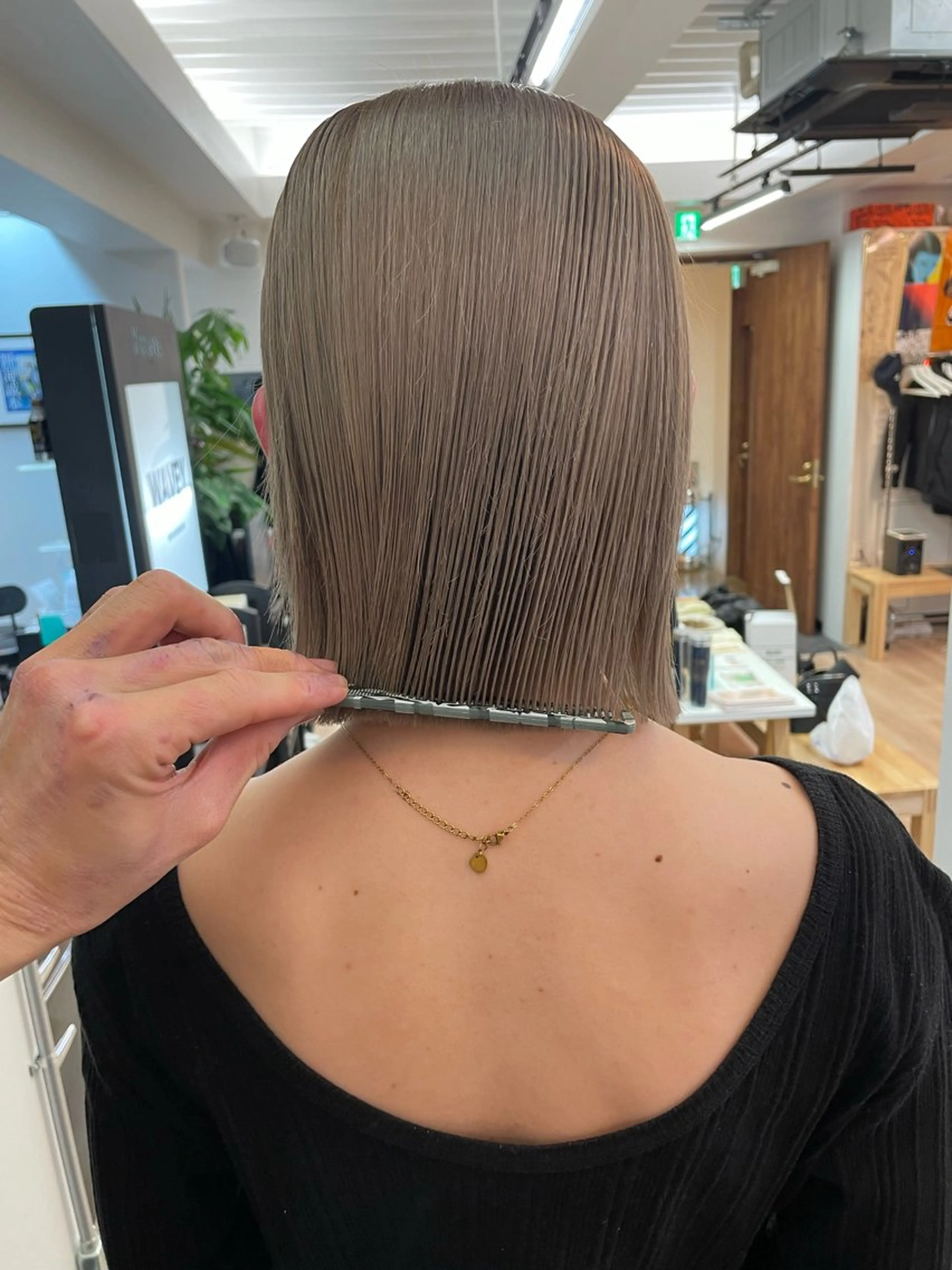 ショート カラー パーマ ヘアアレンジ メンズ キッズ ネイル マツエク・マツパ アイブロウ 成人式 切りっぱなしボブ ショートボブ 子どものヘアアレンジ メンズブリーチ ゆうか/ カットモデル募集のヘアスタイル