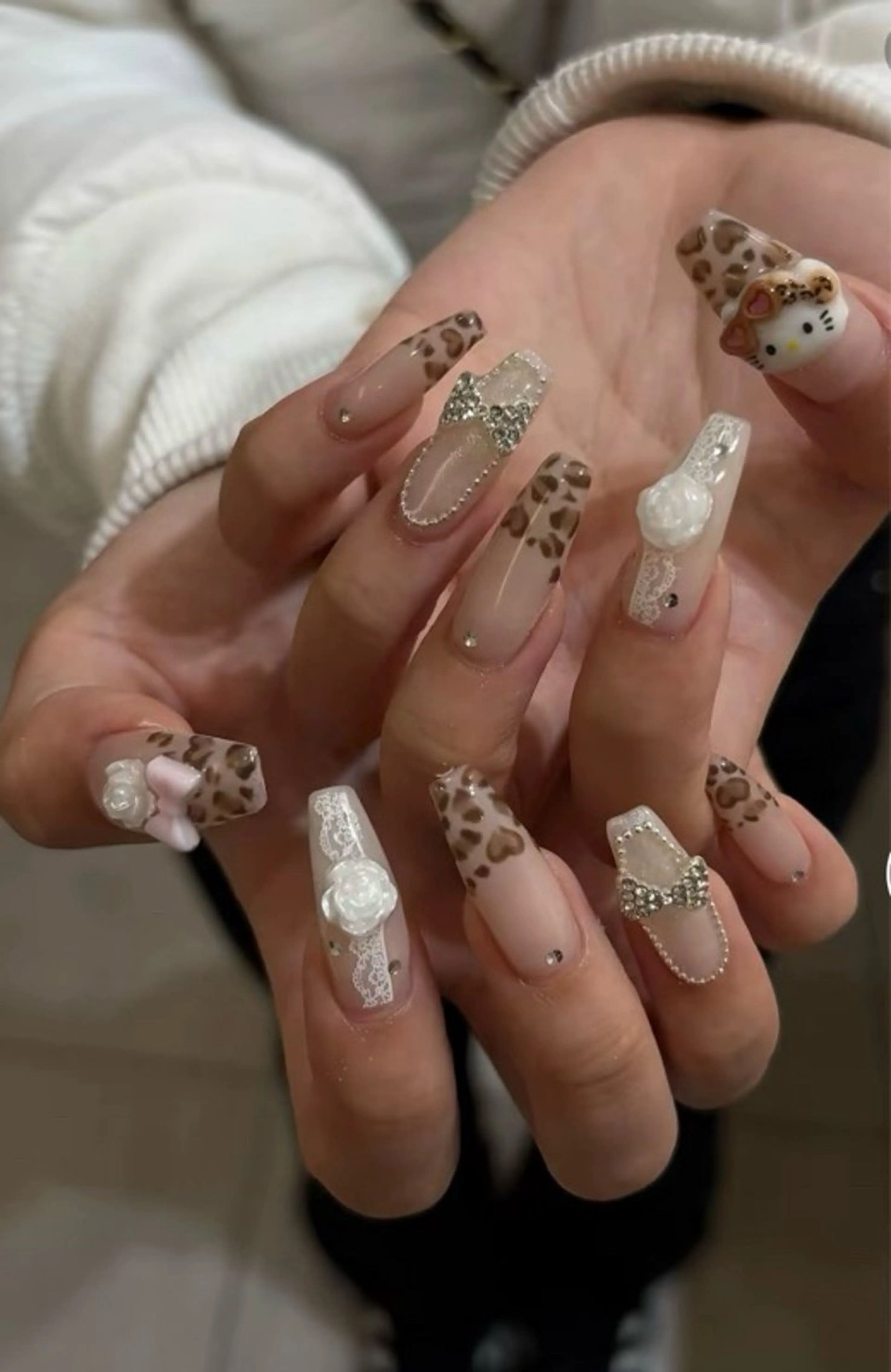 ネイル フレンチネイル ジェルネイル キラキラネイル 韓国ネイル マグネットネイル Julli nail studio所属・Julli NailStudioのネイルデザイン