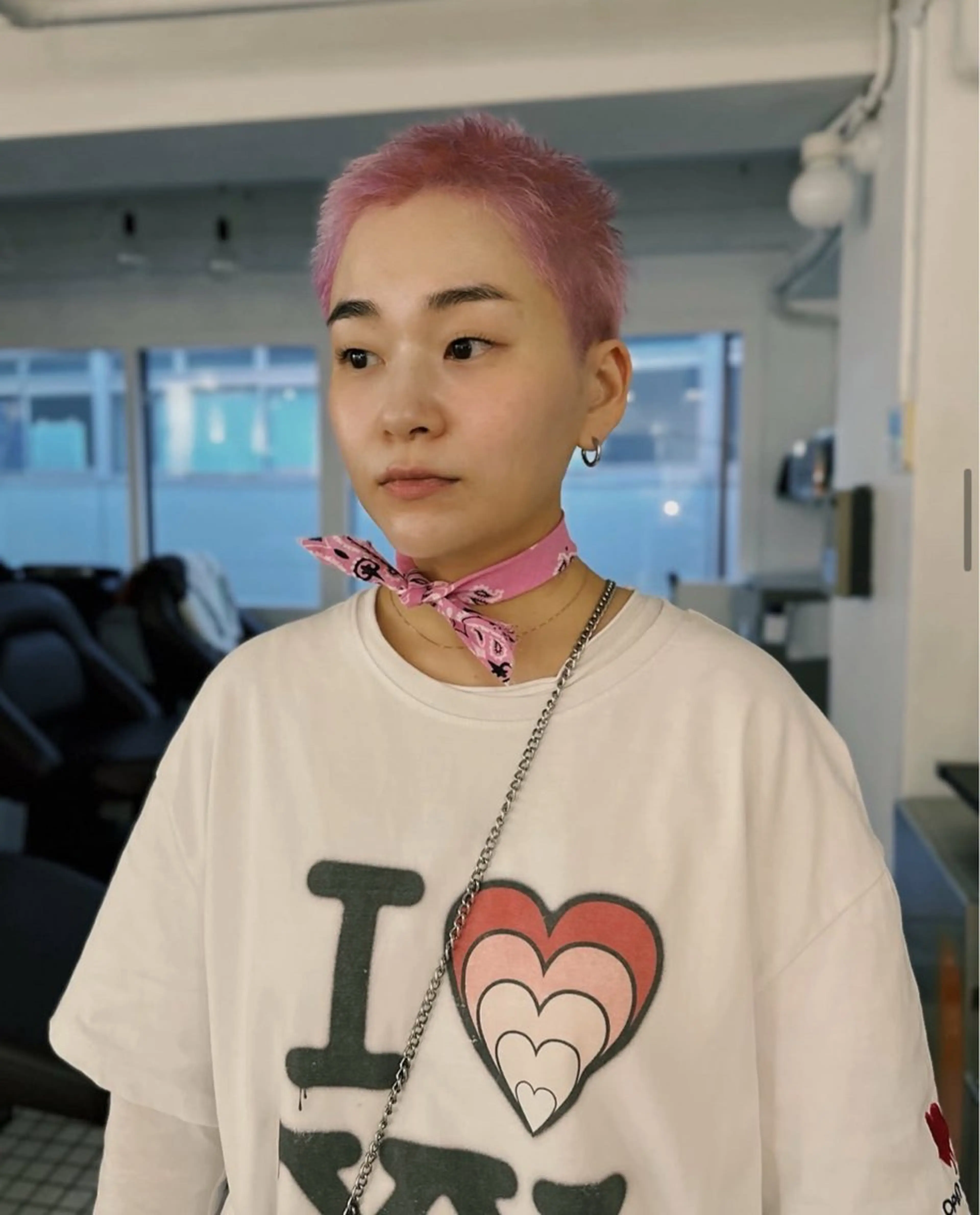 ショート カラー ダブルカラー ピンクカラー ヘアカラー トリートメント スミレ／透明感カラー ／高円寺美容室のヘアスタイル