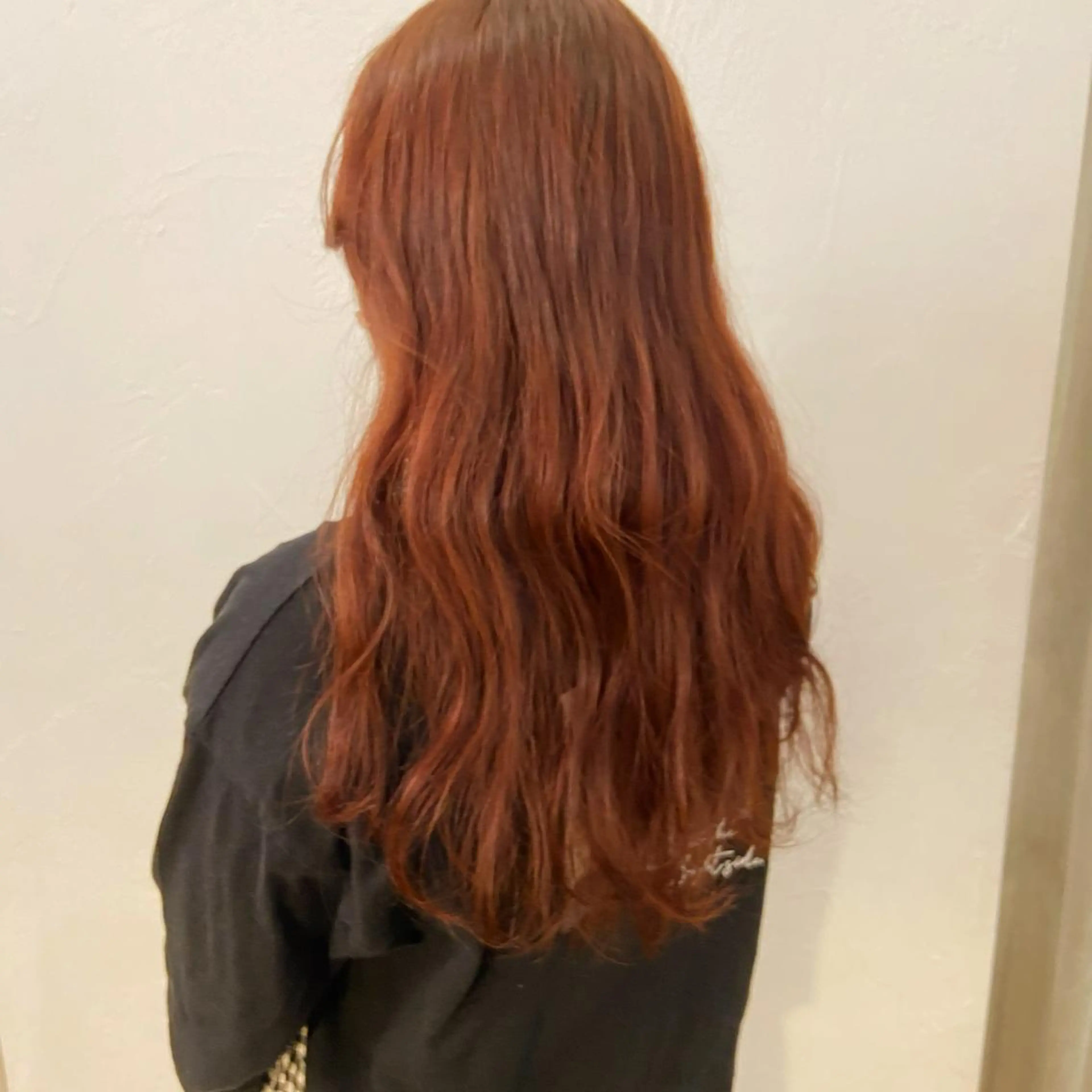 ミディアム カラー IVORY.所属・🟩くすみベージュ/ ショート/ボブ/大司のヘアスタイル