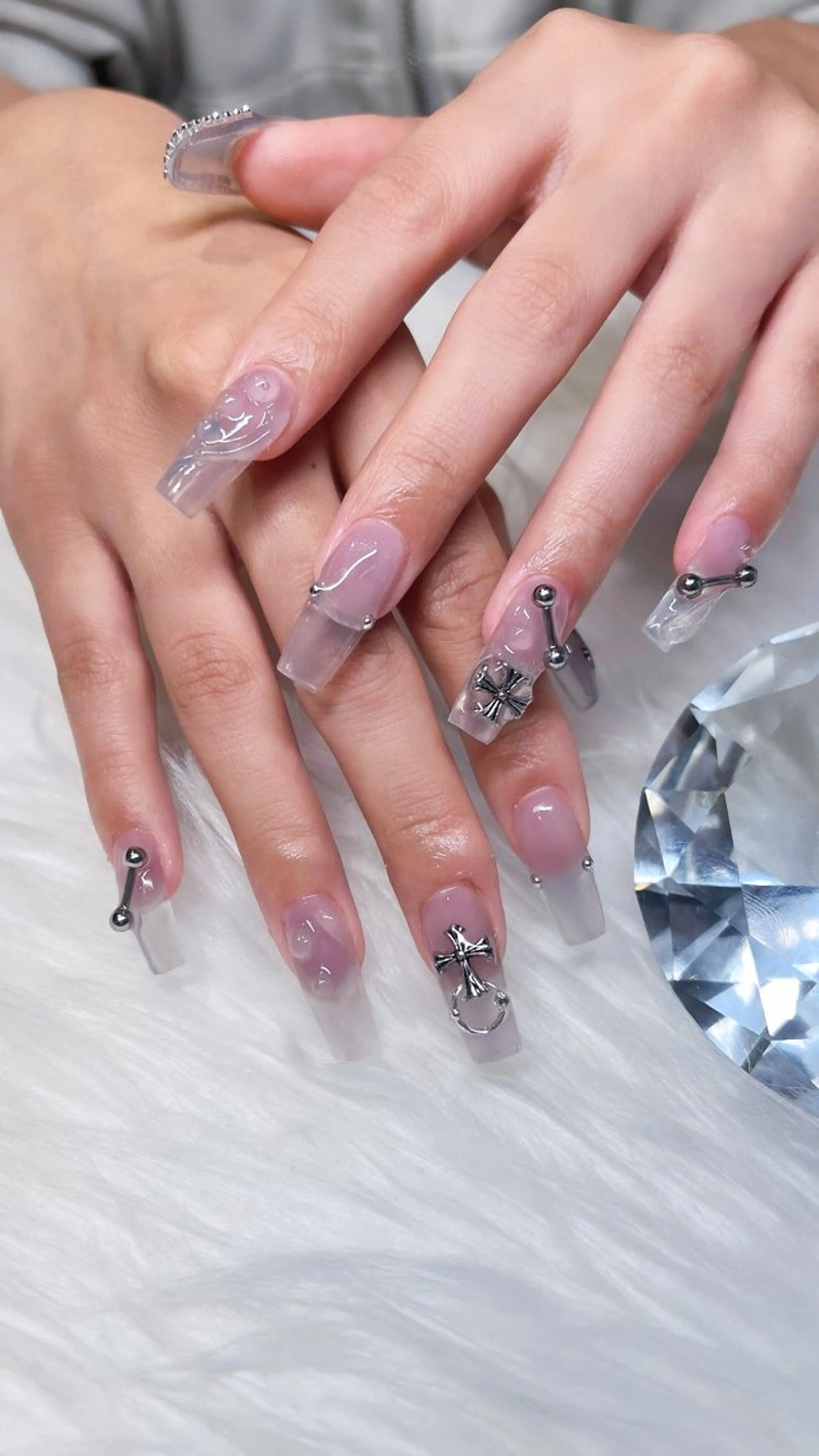 ネイル クリアネイル 持ち込み ニュアンスネイル スカルプネイル ハンドネイル Kobayashi Komugiのネイルデザイン