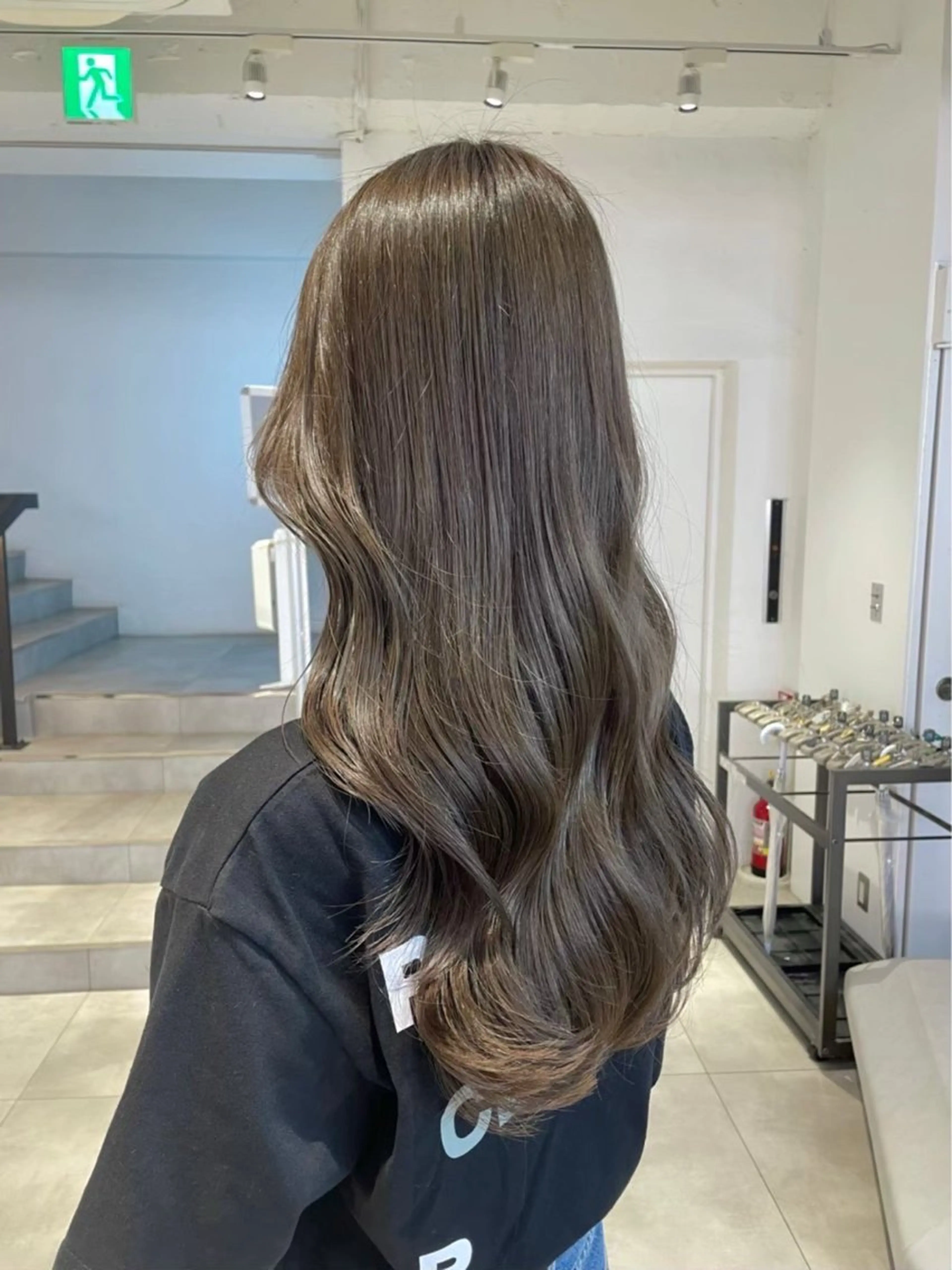 ロング カラー 透明感ツヤカラー コトノ🫧のヘアスタイル