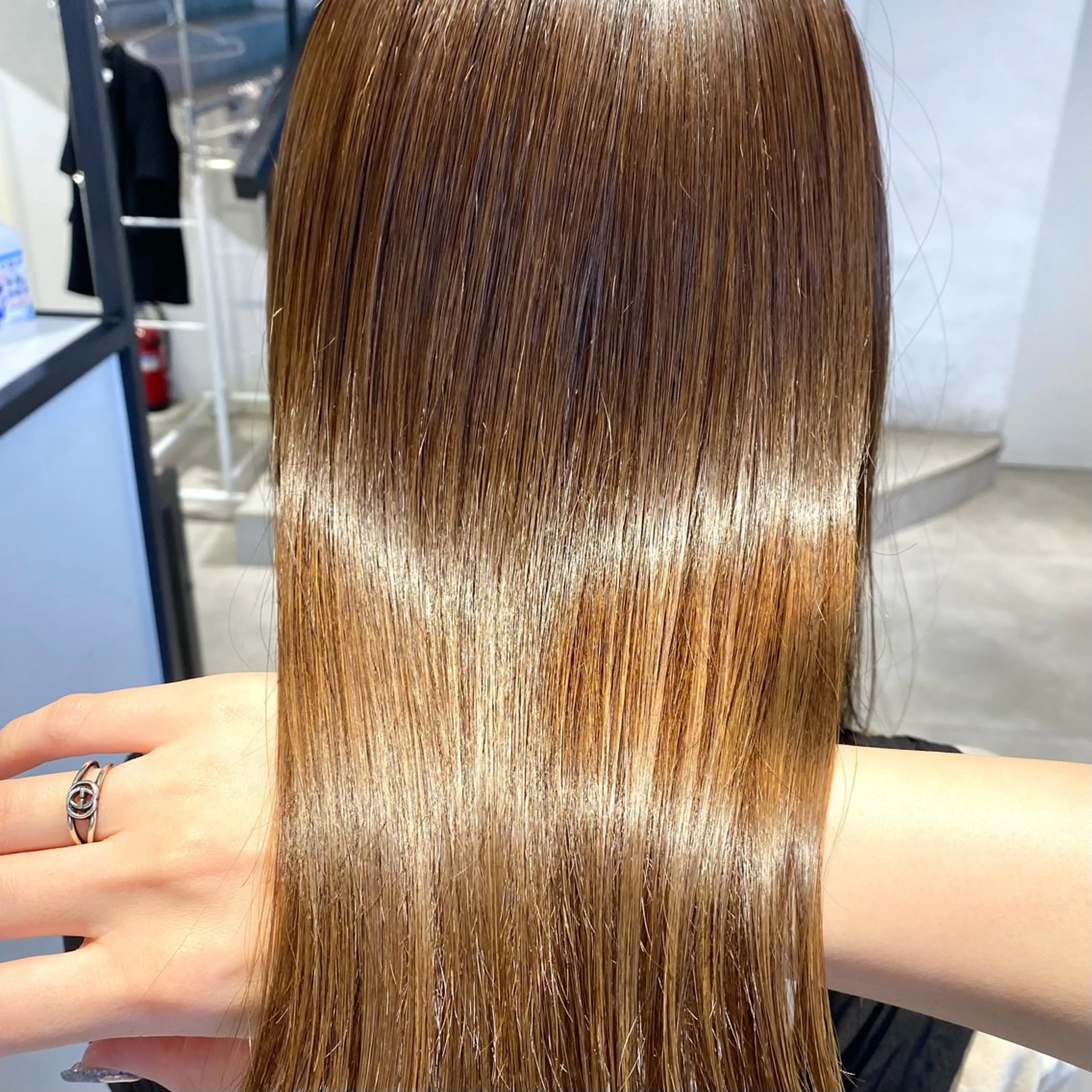 ロング 酸性ストレート・ メンズ 三原 楊子のヘアスタイル