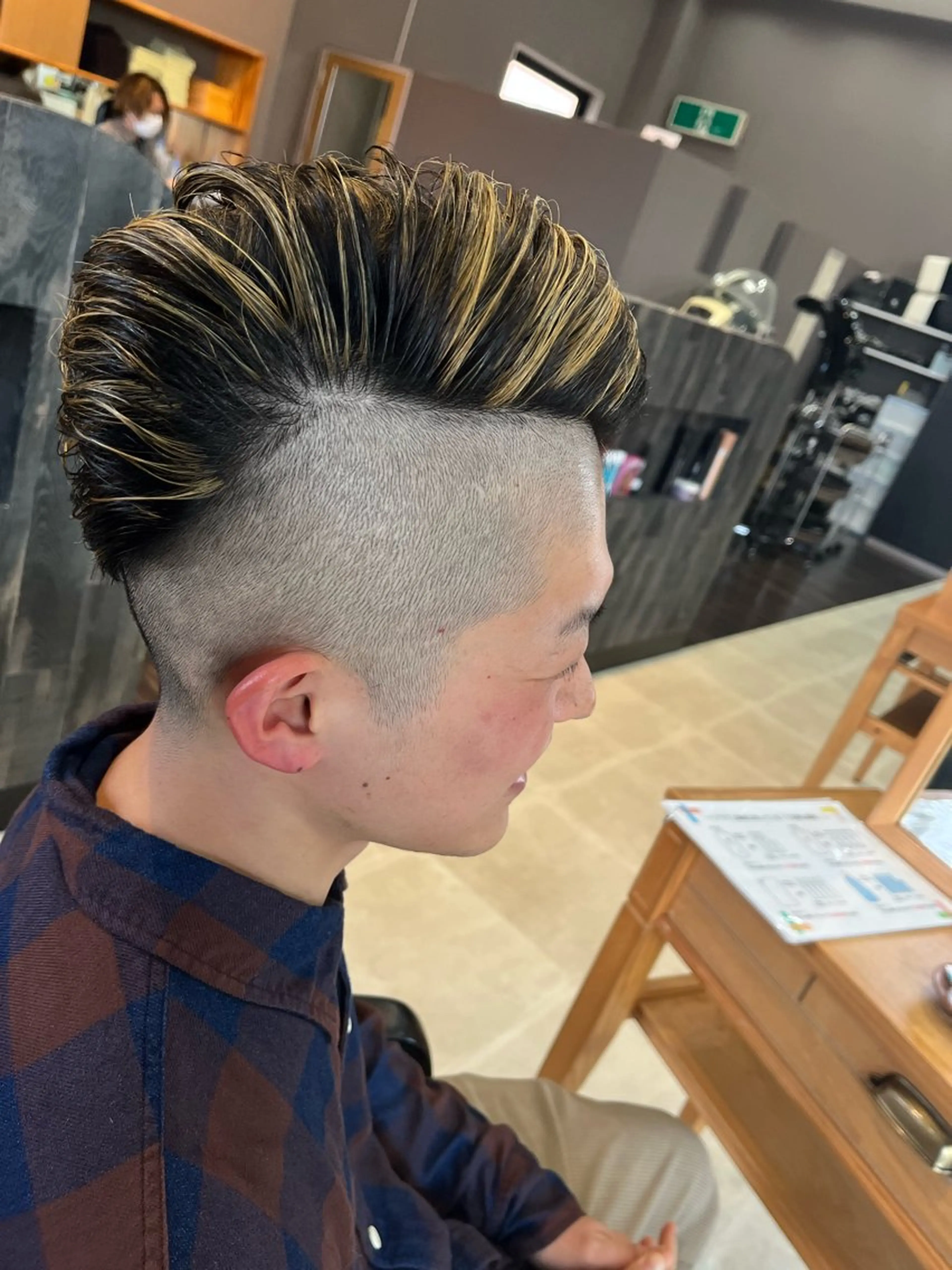 ショート カット ヘアカラー 安田 海斗のヘアスタイル