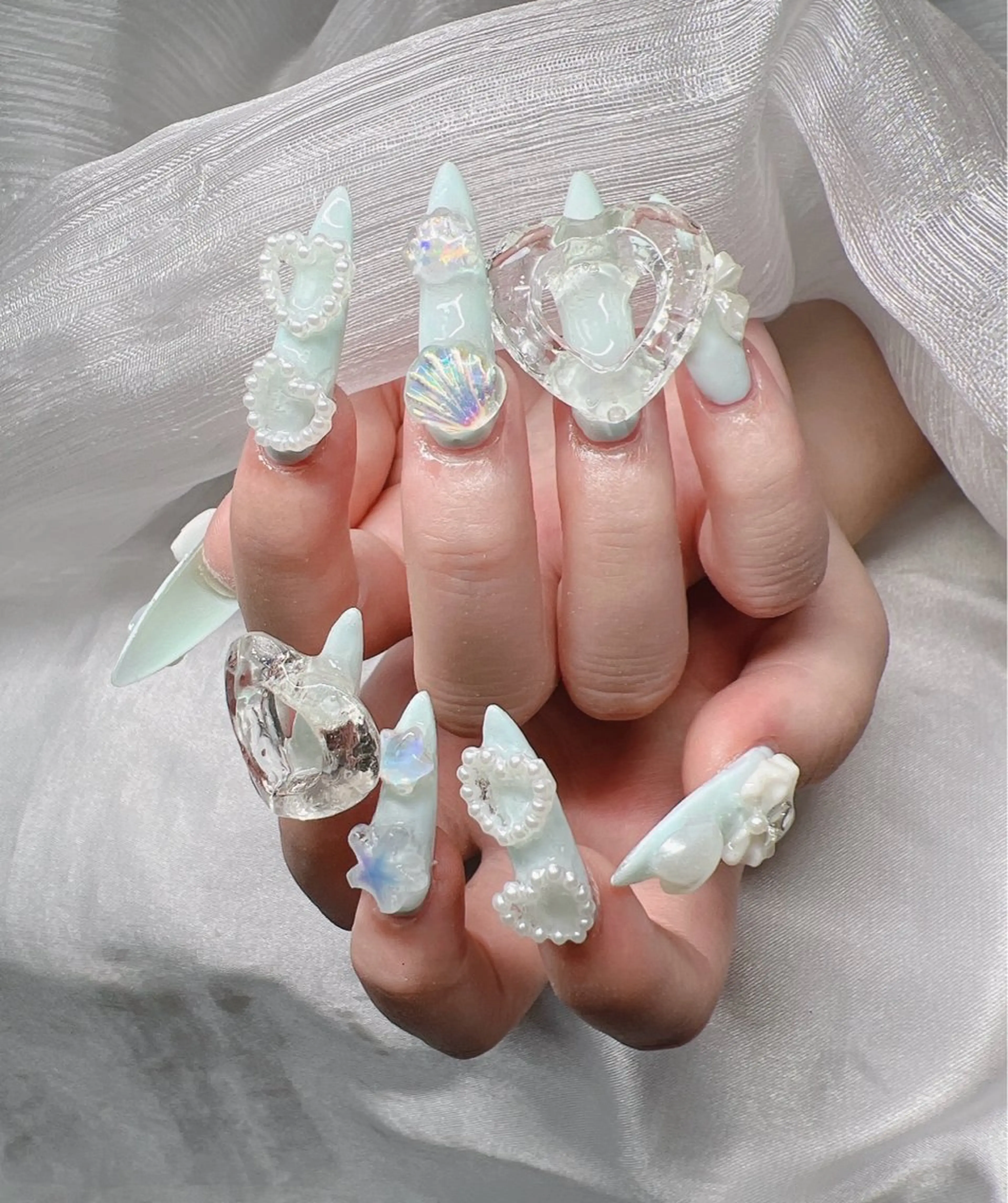 ネイル 長さ出し グラデーション 卒業式 キラキラネイル マグネットネイル ハンドネイル Lee Nailsのネイルデザイン