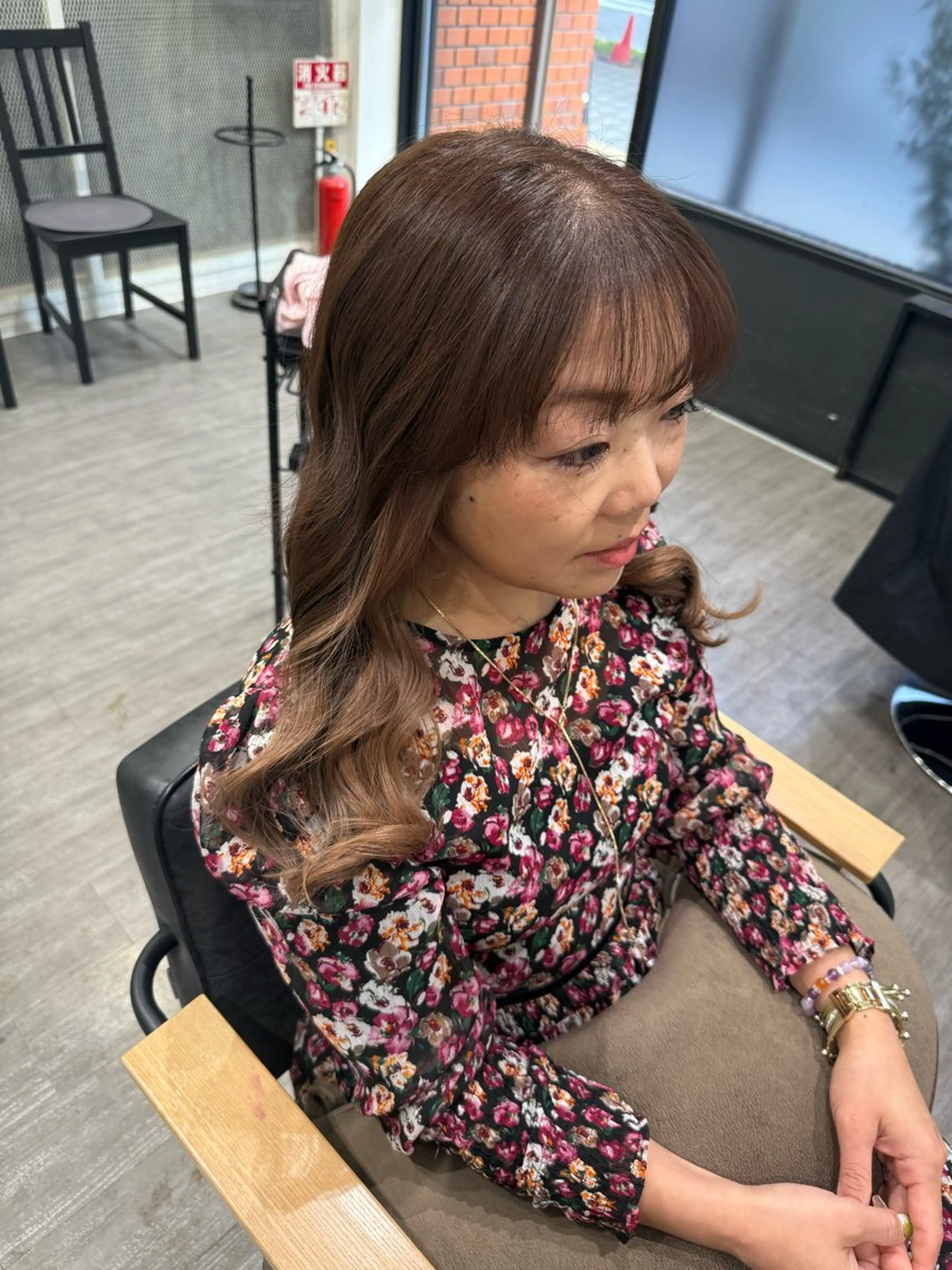 セミロング カラー ベージュカラー 上田 紗也のヘアスタイル