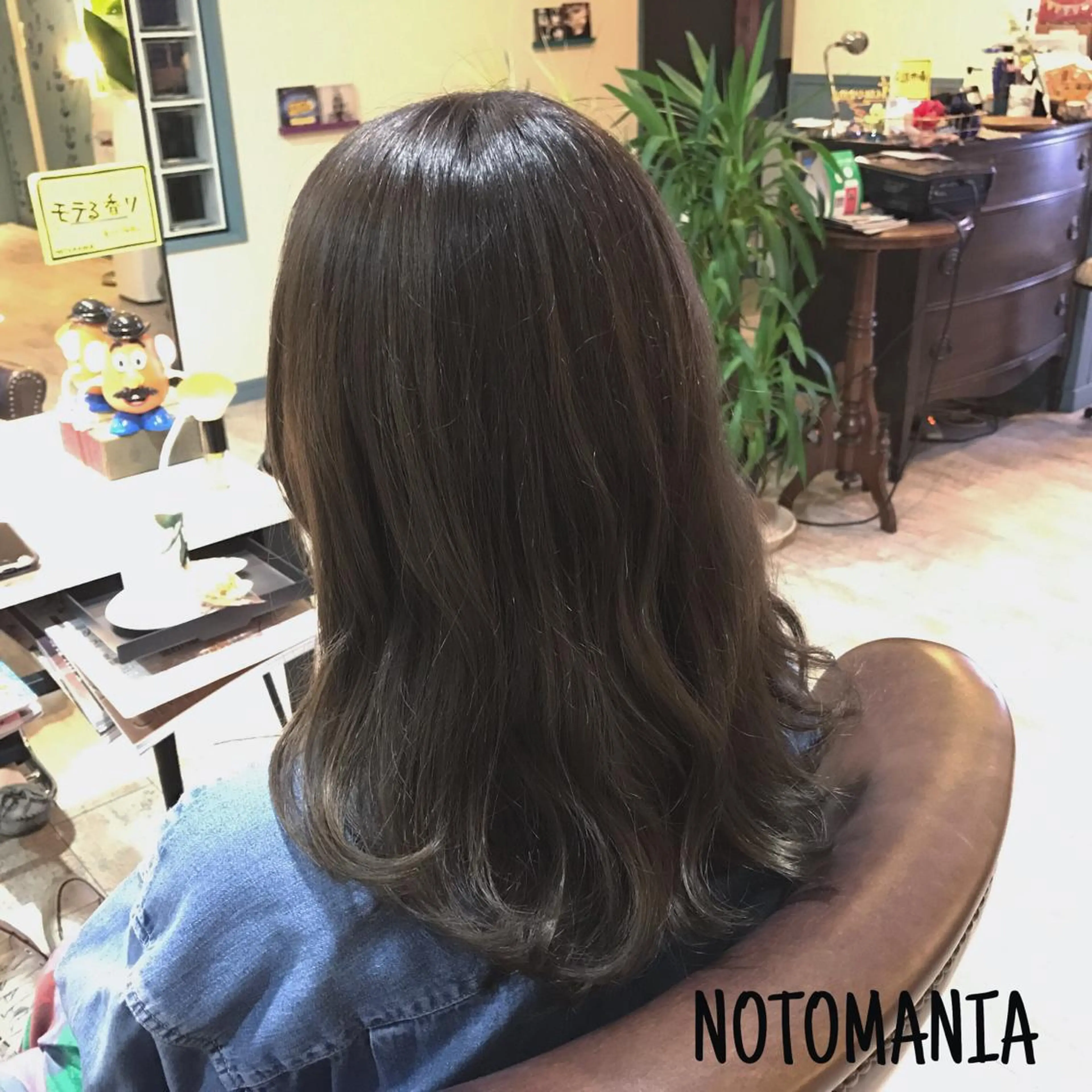 セミロング ロング カラー イルミナカラー ネイビーカラー 外国人風カラー トリートメント イシハラ アズサのヘアスタイル