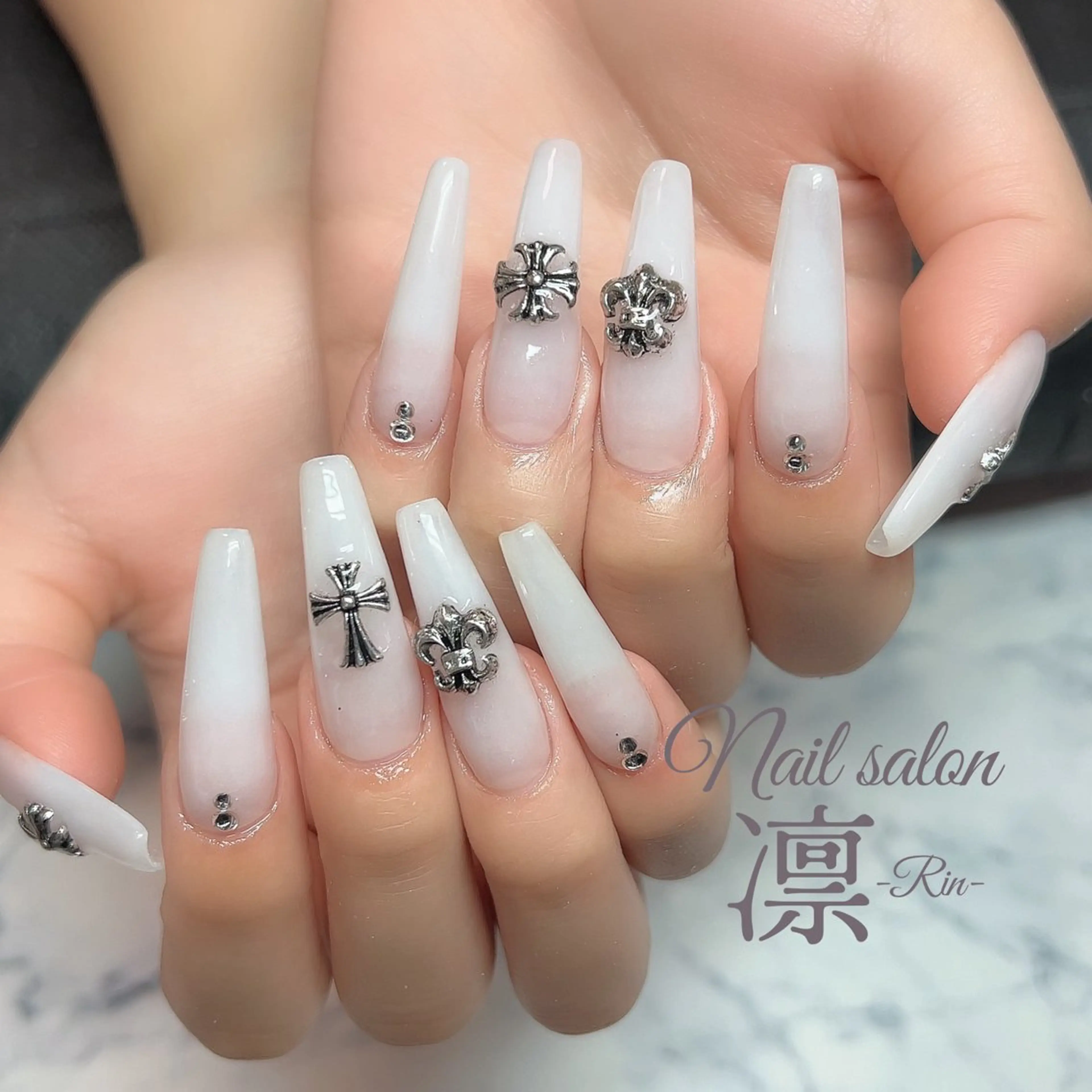 ネイル スカルプネイル private salon凛のネイルデザイン