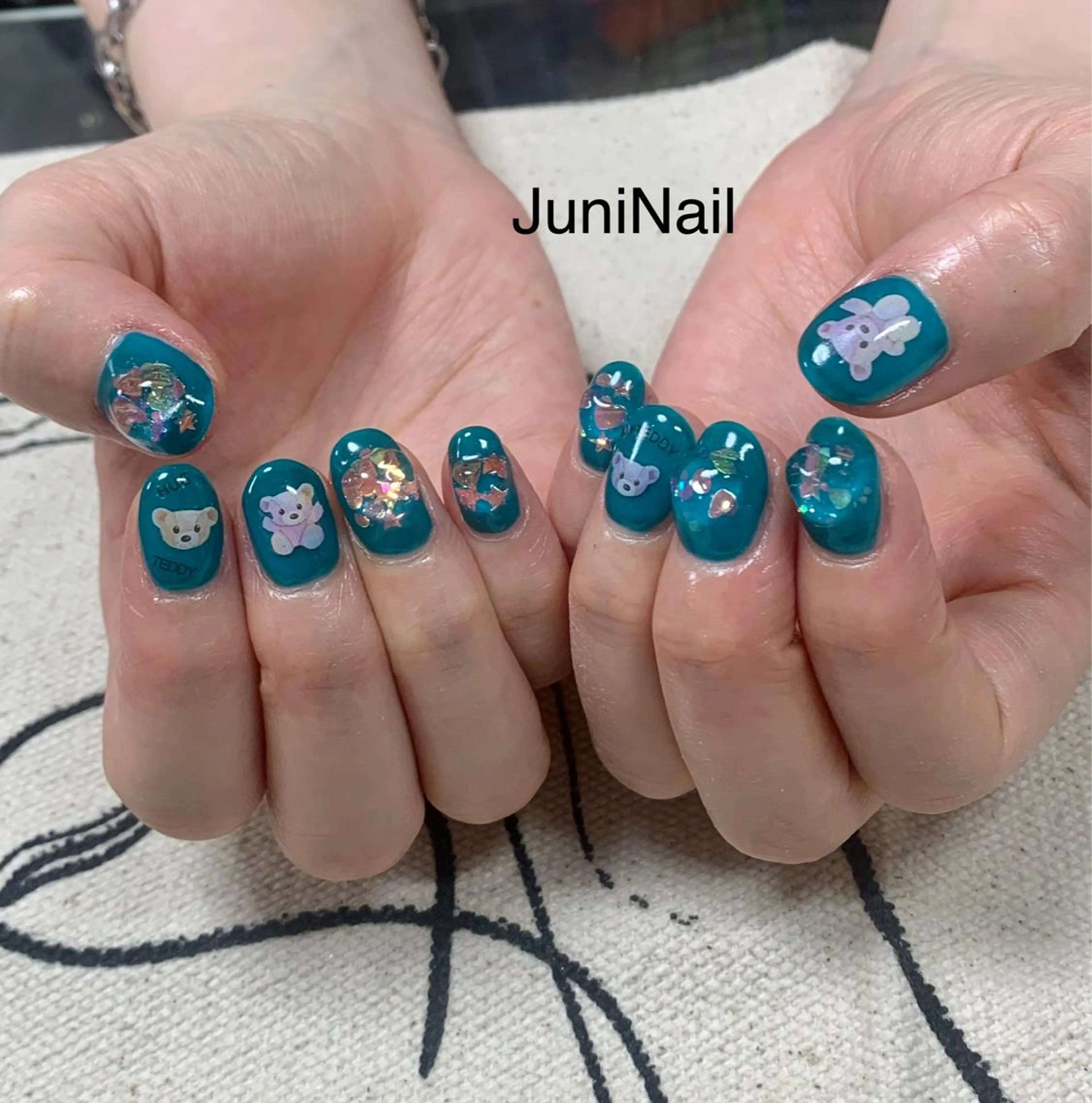 ネイル オーロラネイル クリアネイル 成人式 フラッシュネイル 氷ネイル・うるうるネイル ハンドネイル JuniNail韓国 ネイリストsuのネイルデザイン