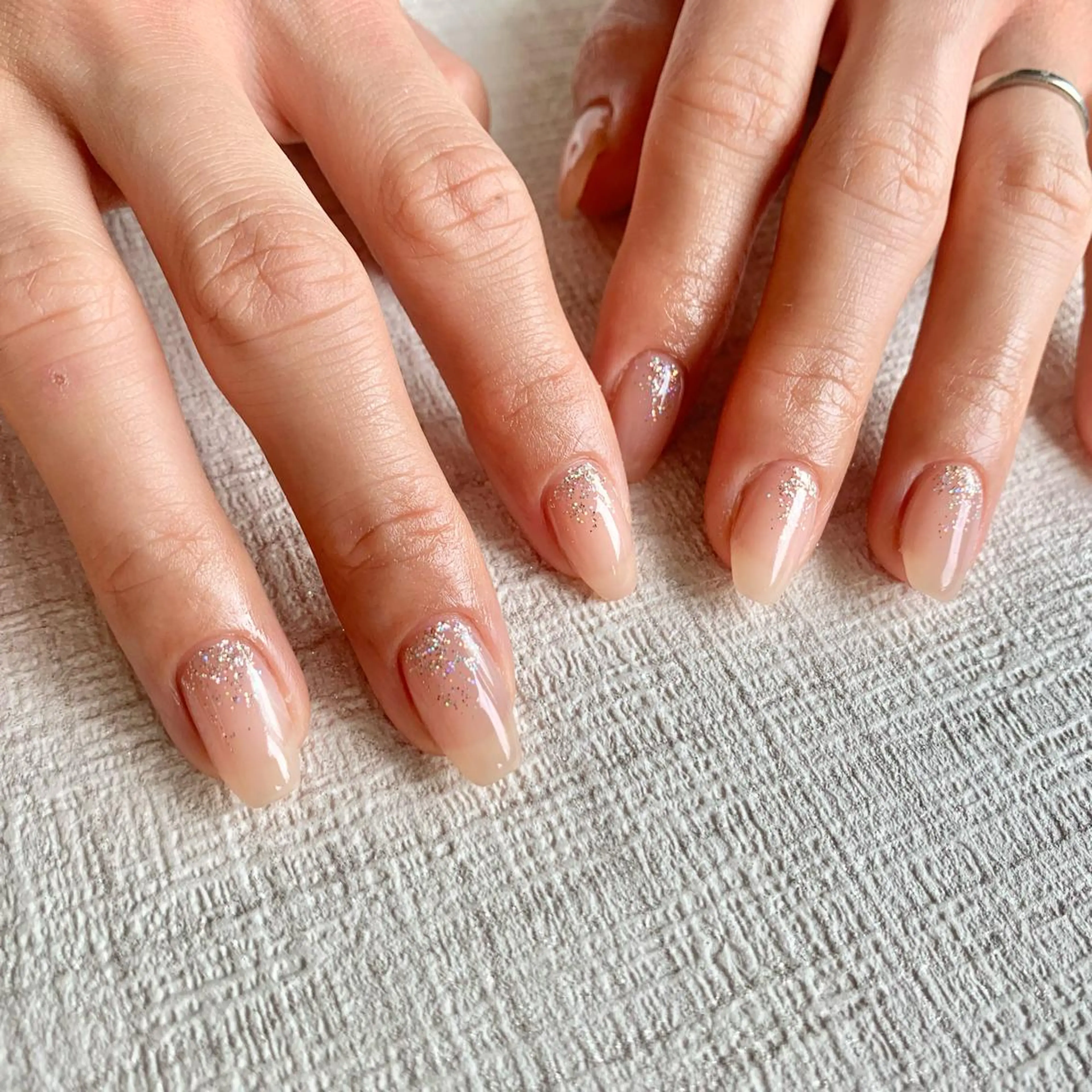 ネイル グラデーション ラメ(グリッター) ラメグラデーション ワンカラーネイル meili beautyのエステ・リラクイメージ