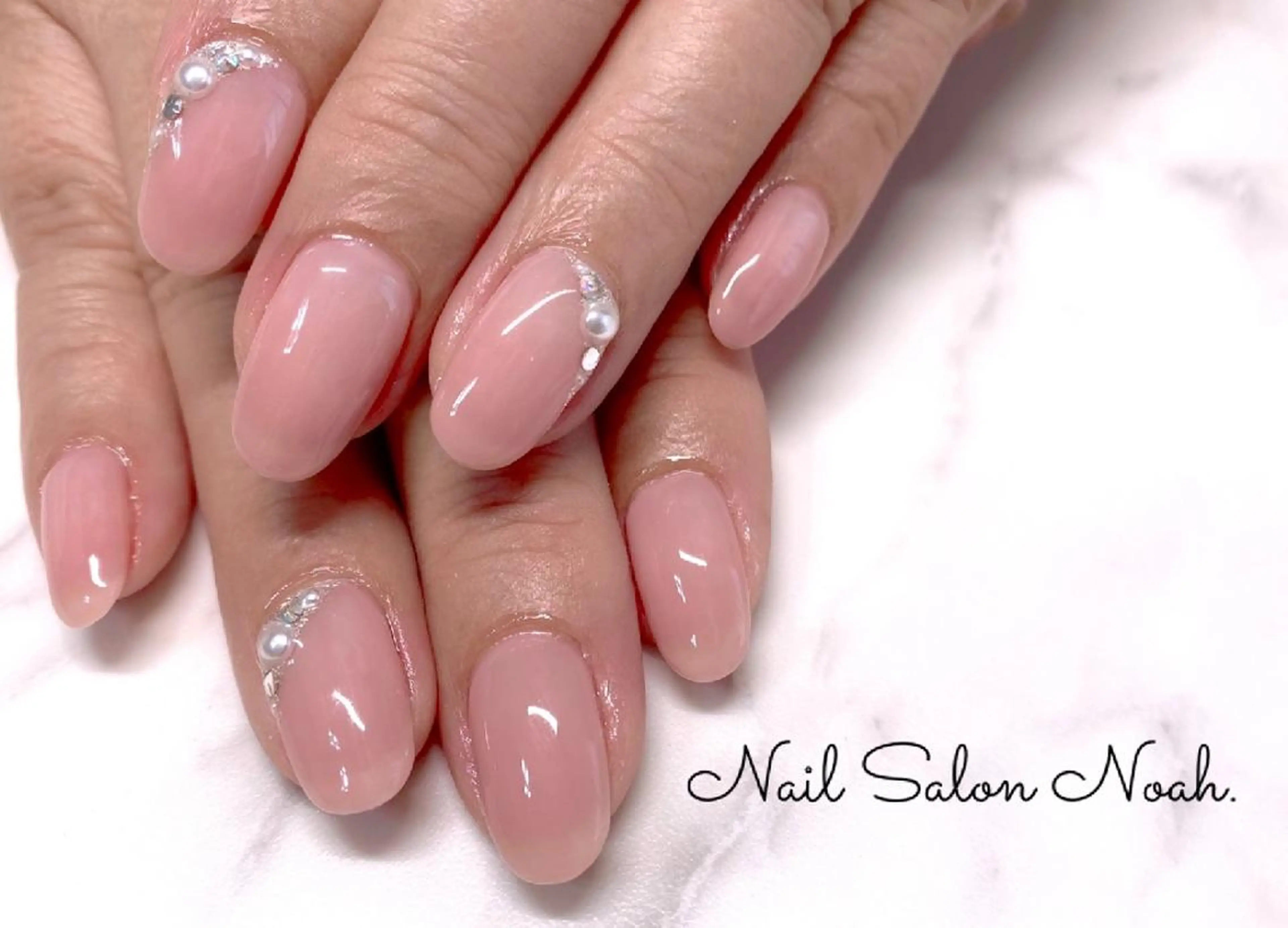 ネイル ストーンネイル ハンドネイル Nail Salon Noah所属・Nail Salon Noah.のネイルデザイン