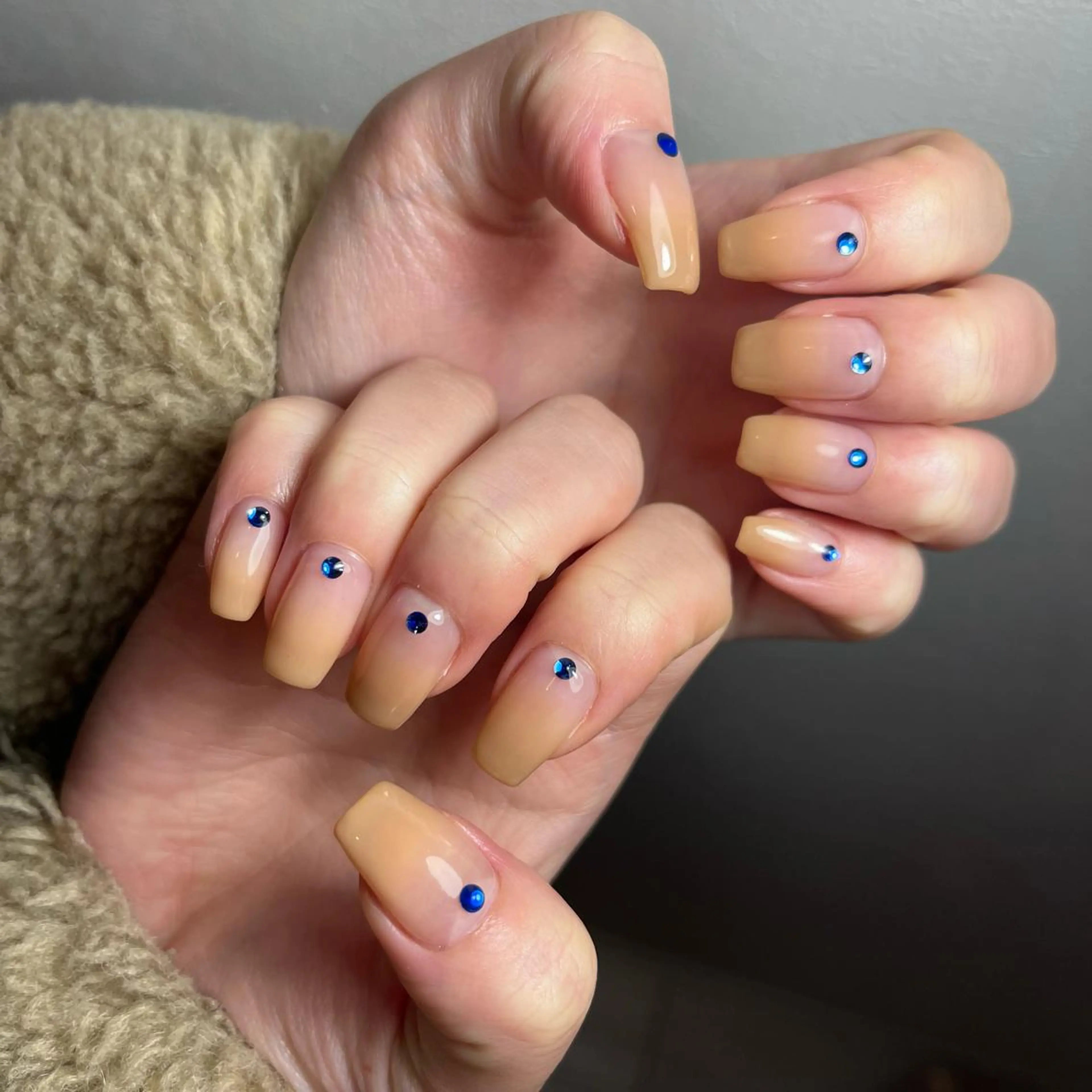 ネイル ハンドネイル NORA nail UMEDAのネイルデザイン