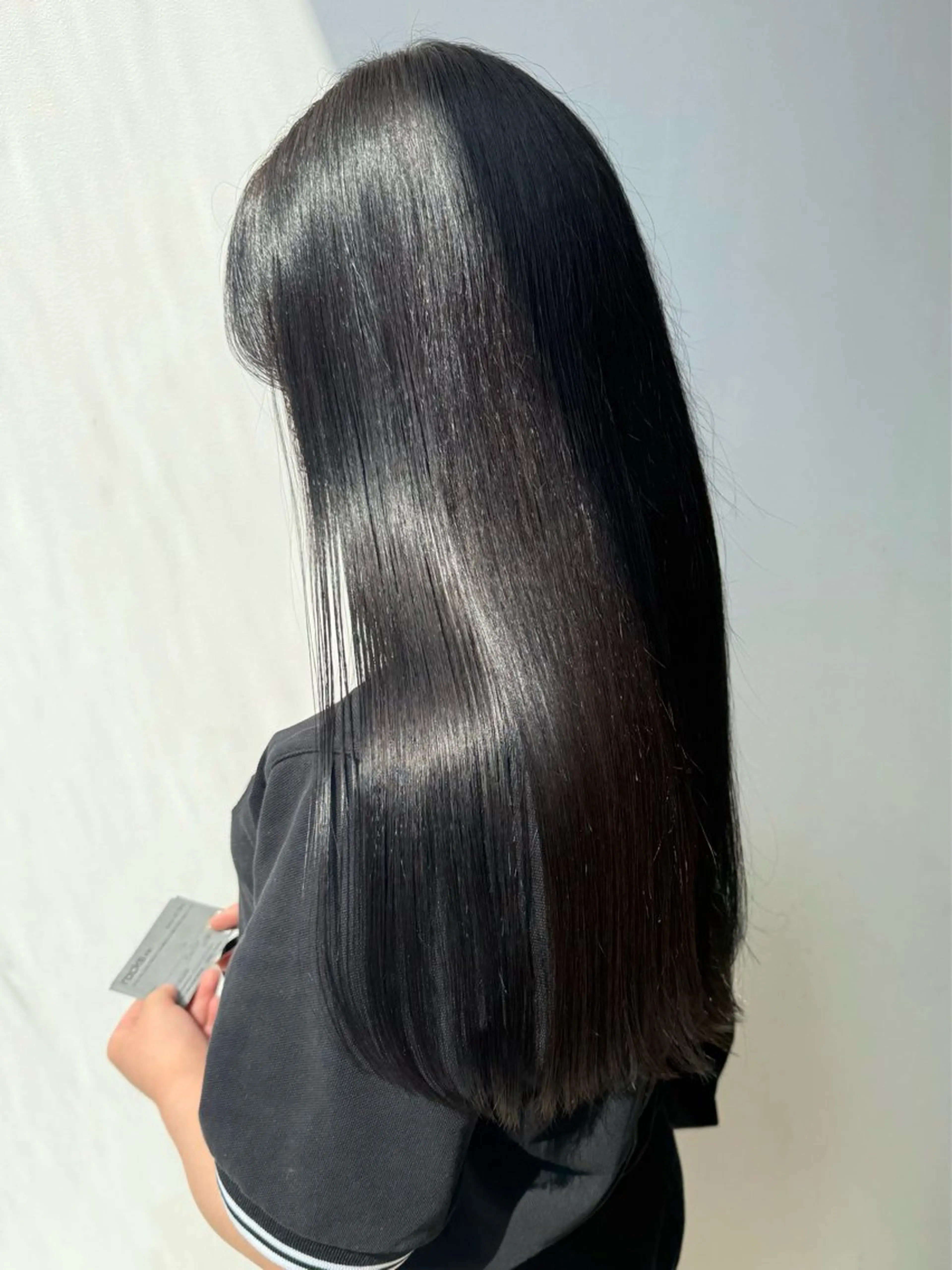 ロング カラー イルミナカラー カット ヘアカラー 村岡 彩優のヘアスタイル