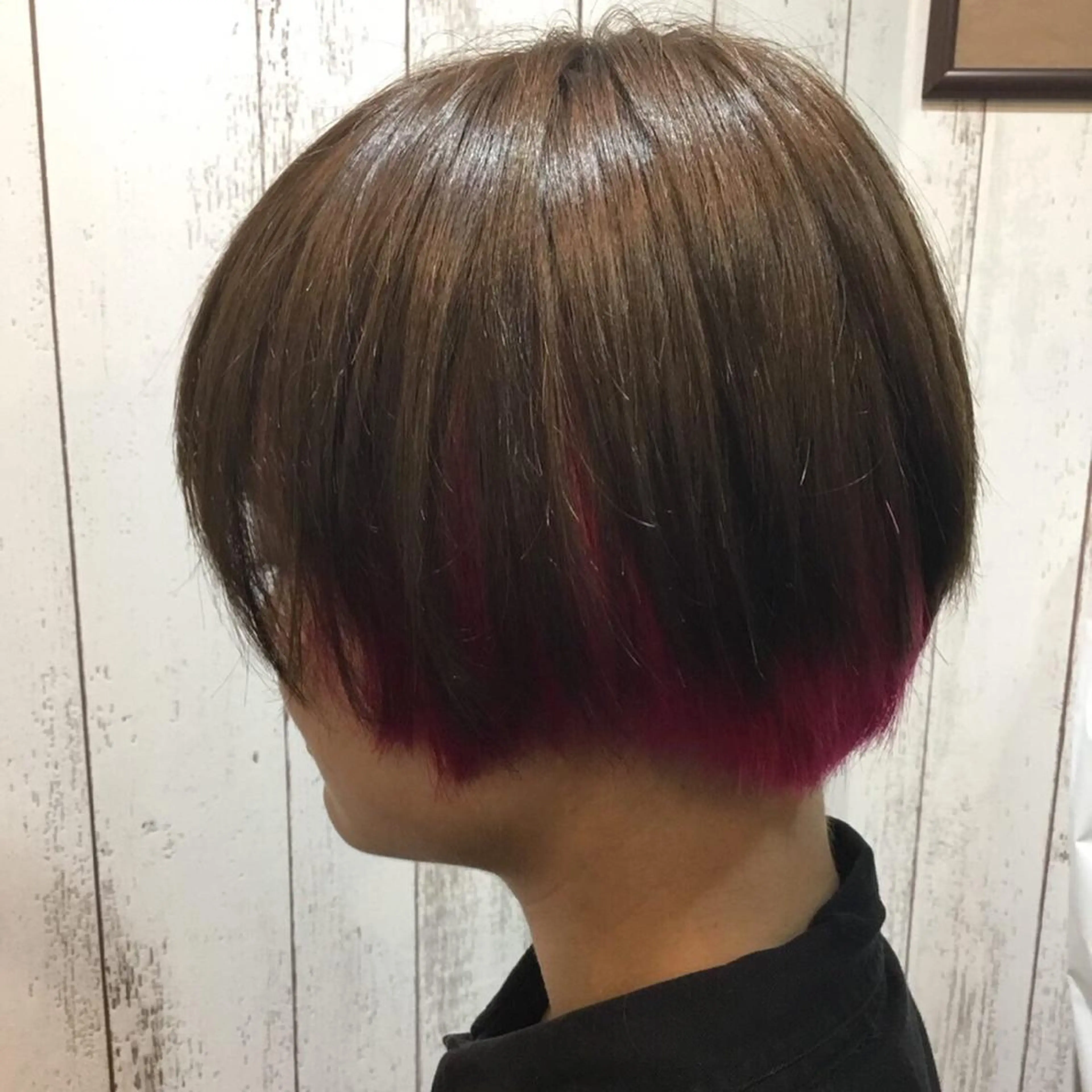 ショート カラー embrace エンブレイスのヘアスタイル
