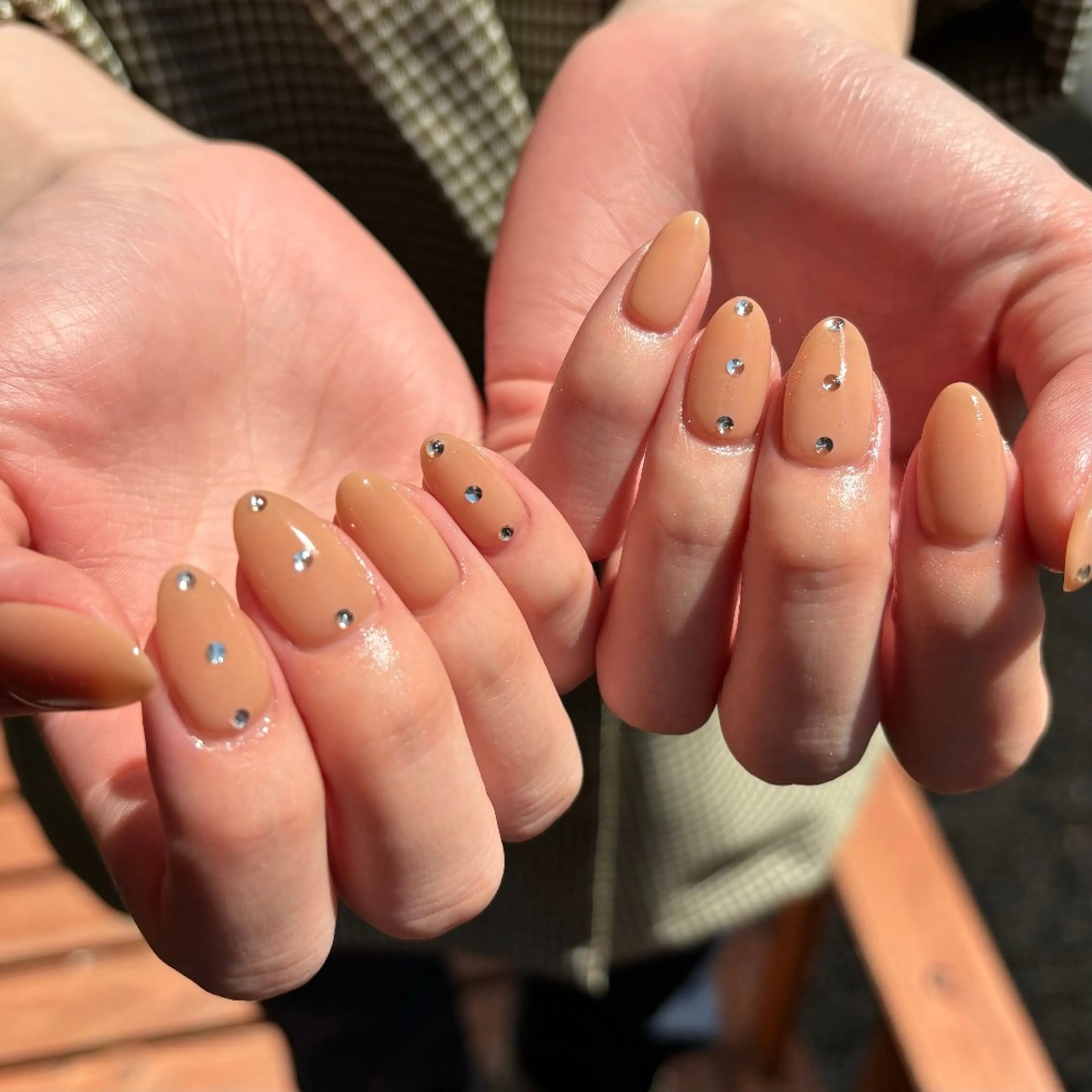 ネイル ストーンネイル ハンドネイル Miley nailのネイルデザイン