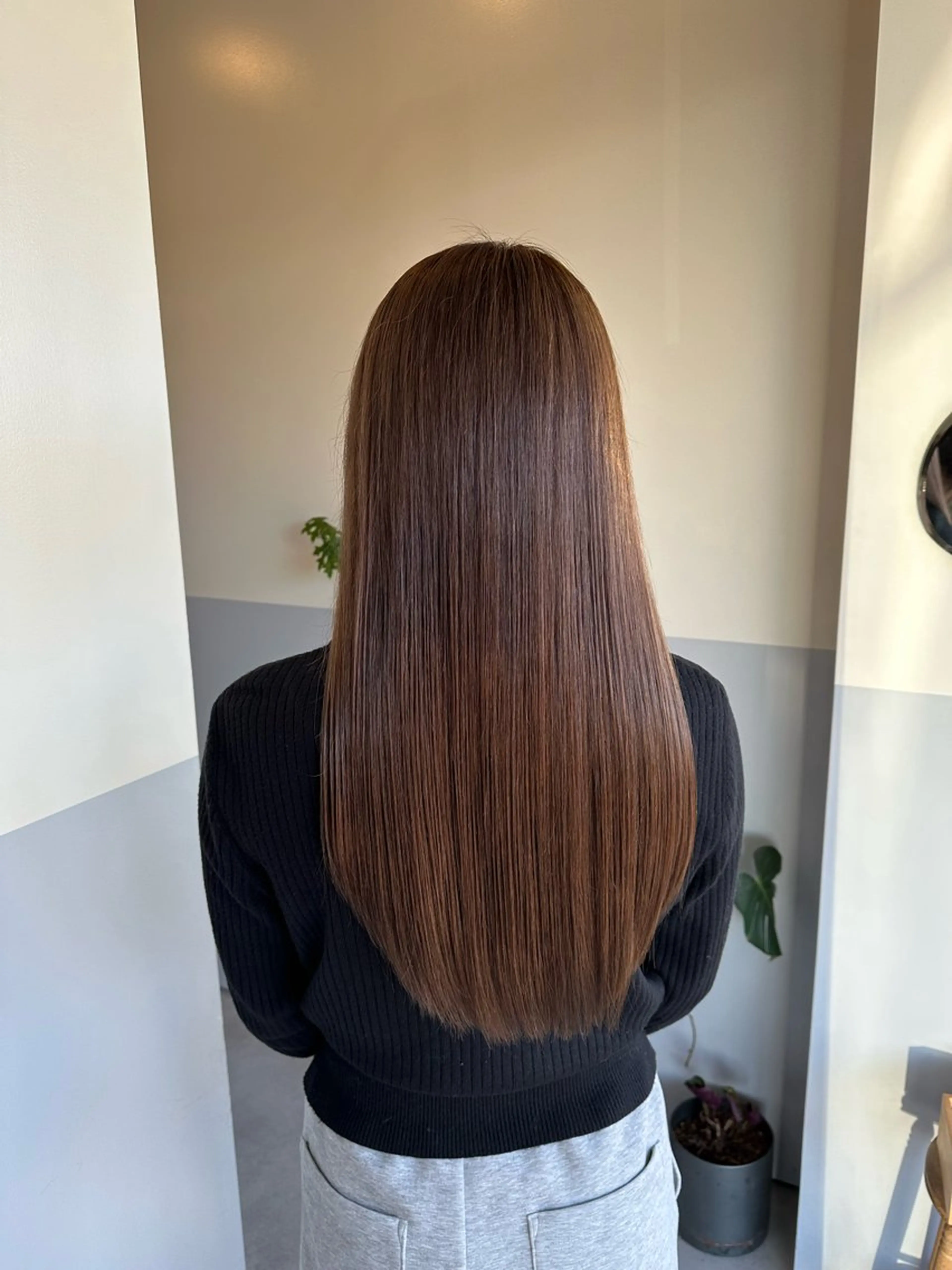 ロング カラー ベージュカラー 三浦 彩那のヘアスタイル