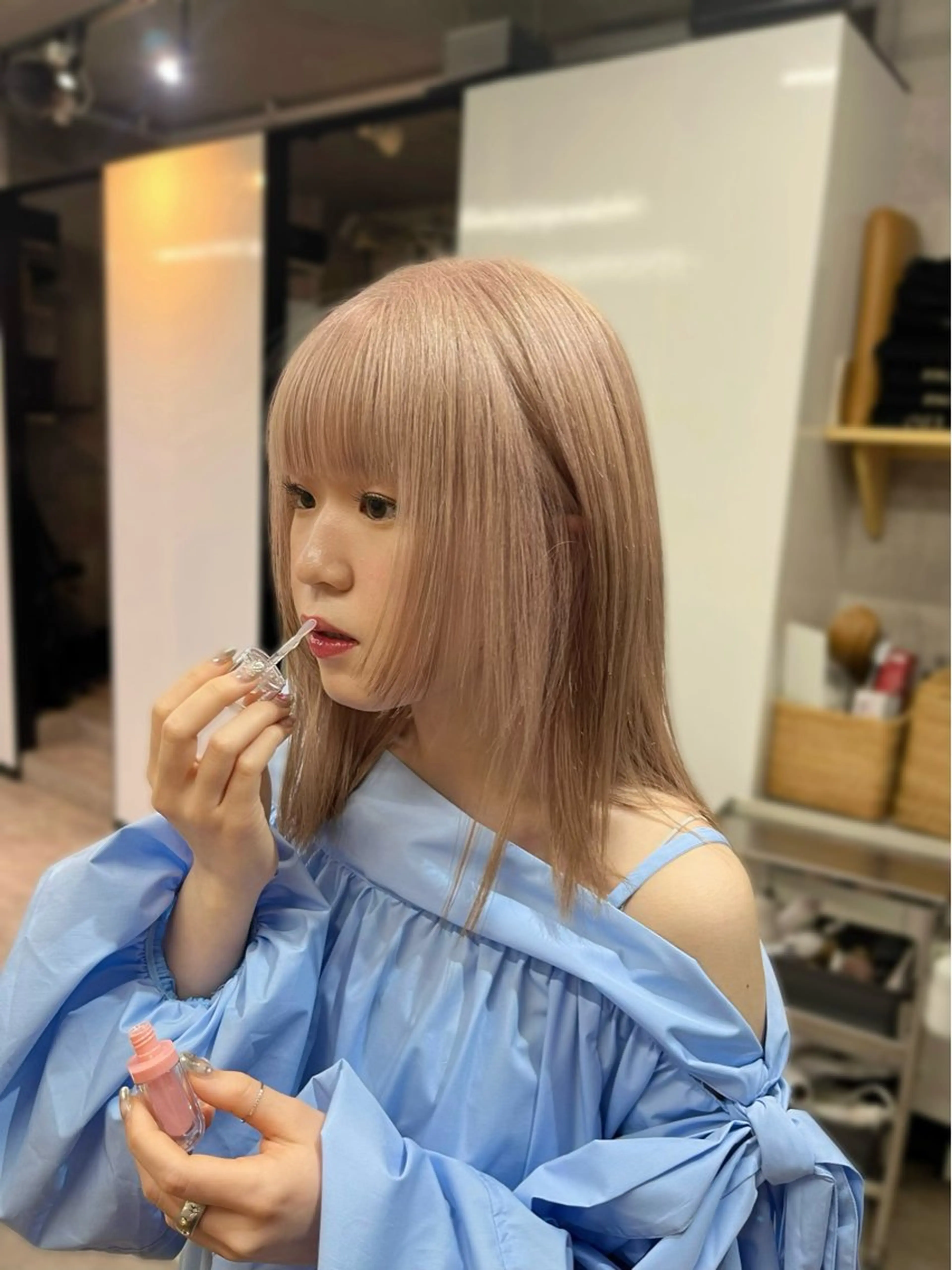 ロング シアーベージュ 顔周りカット ヘアカラー SALT WATER所属・🫐 𝐌𝐚𝐨 🫐似合わせcutのヘアスタイル