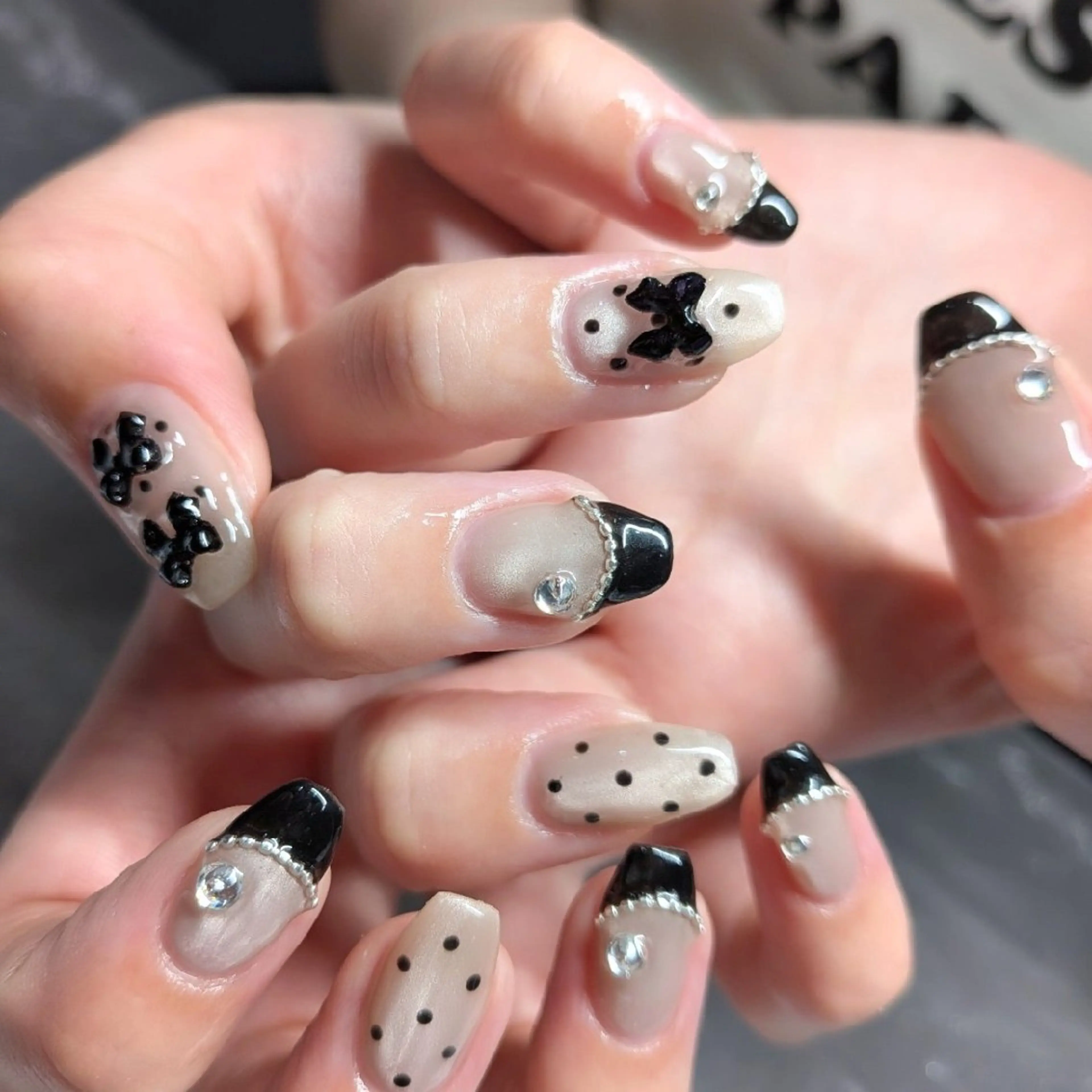 ミディアム ハンドネイル salon  Liange所属・La maharo YUのネイルデザイン