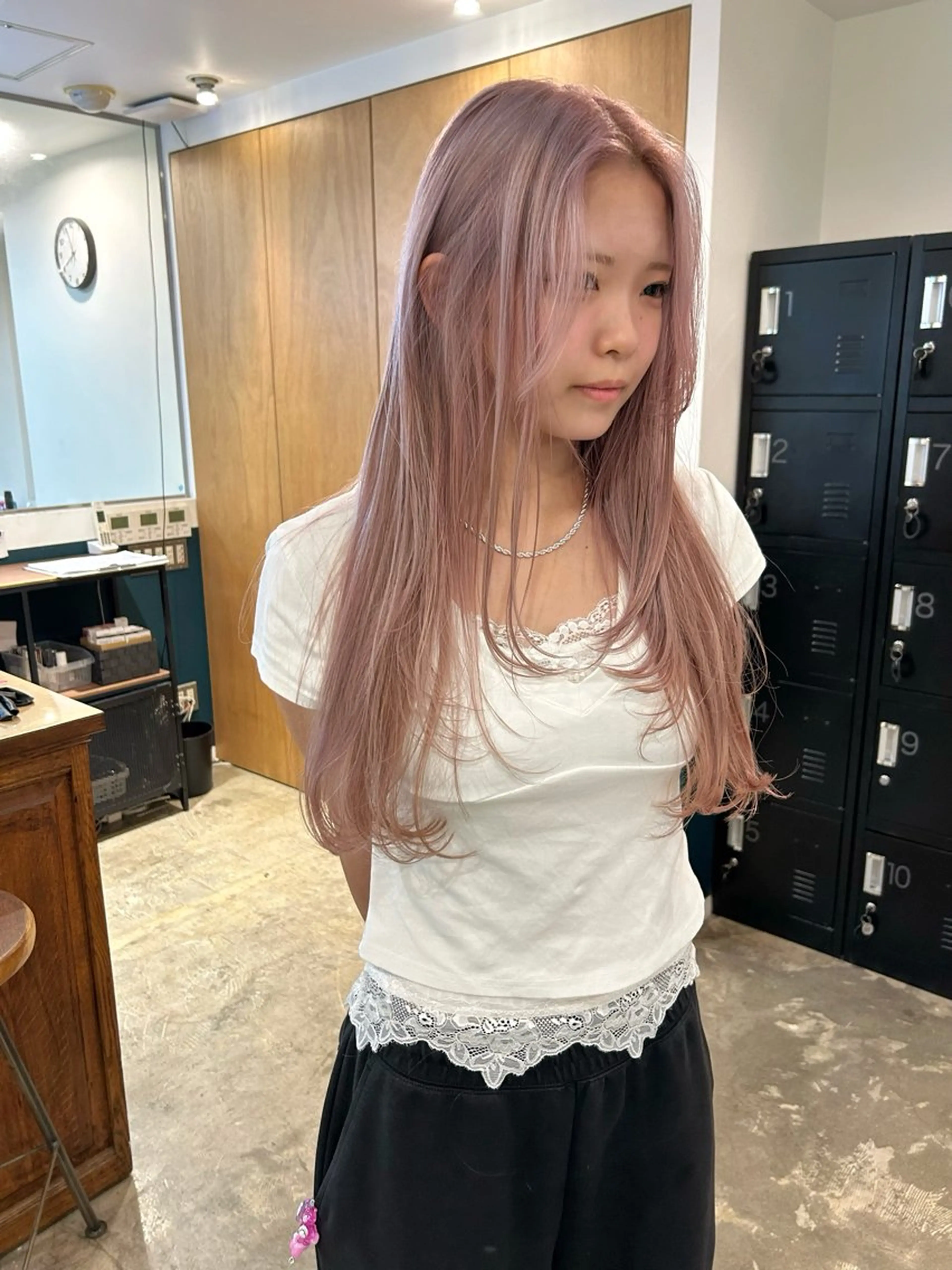 ロング カラー ベージュカラー ピンクカラー ピンクベージュ カット ヘアカラー カラーリスト菅野 竜矢🌈のヘアスタイル