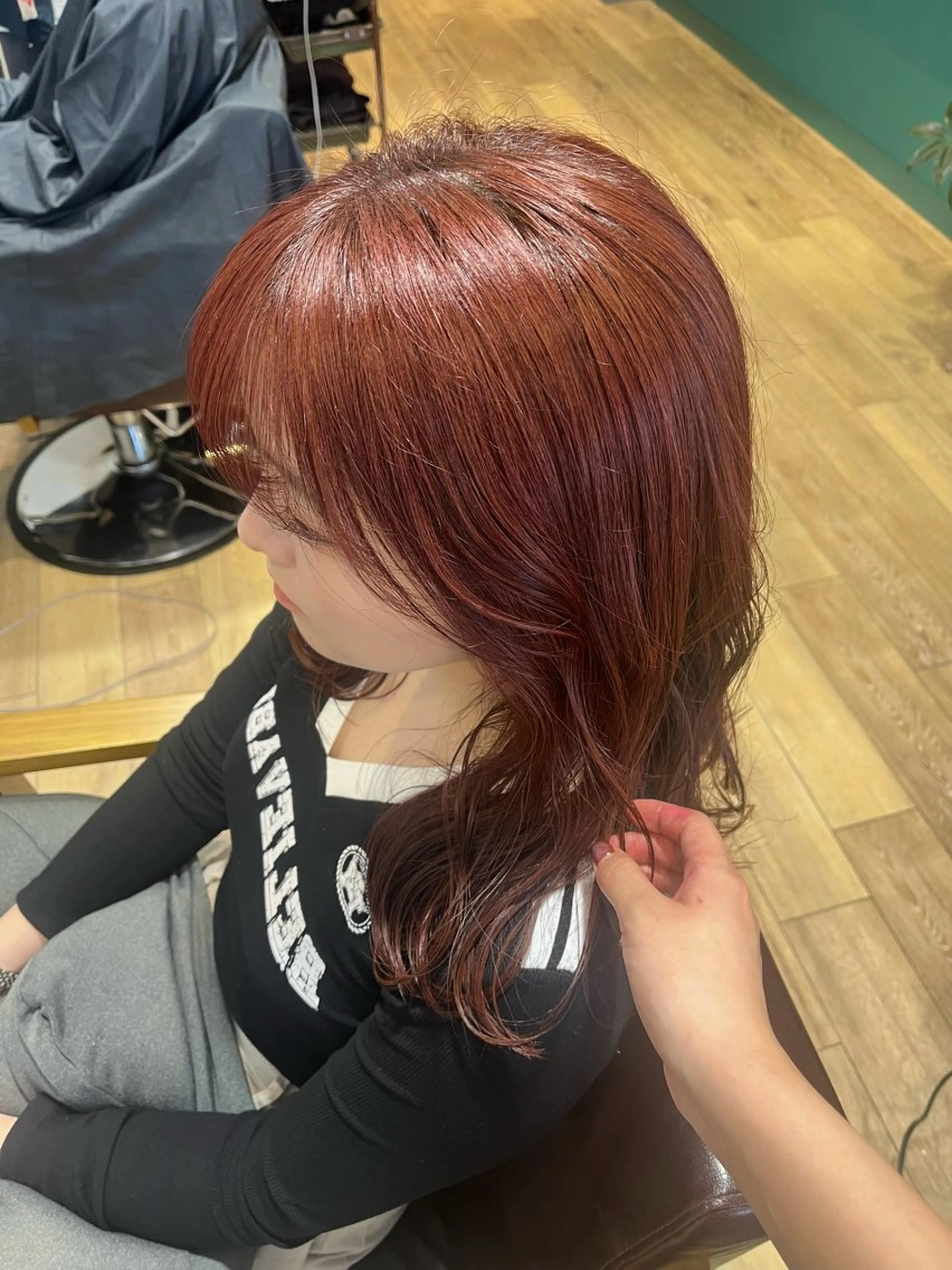 セミロング カラー ヘアカラー トリートメント 切りっぱなしボブ ×暖色🌷江梨🍎のヘアスタイル